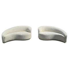 Divani curvi o a forma di virgola Glamours degli anni '80 - Chaises per Weiman in Whiting Bouclé