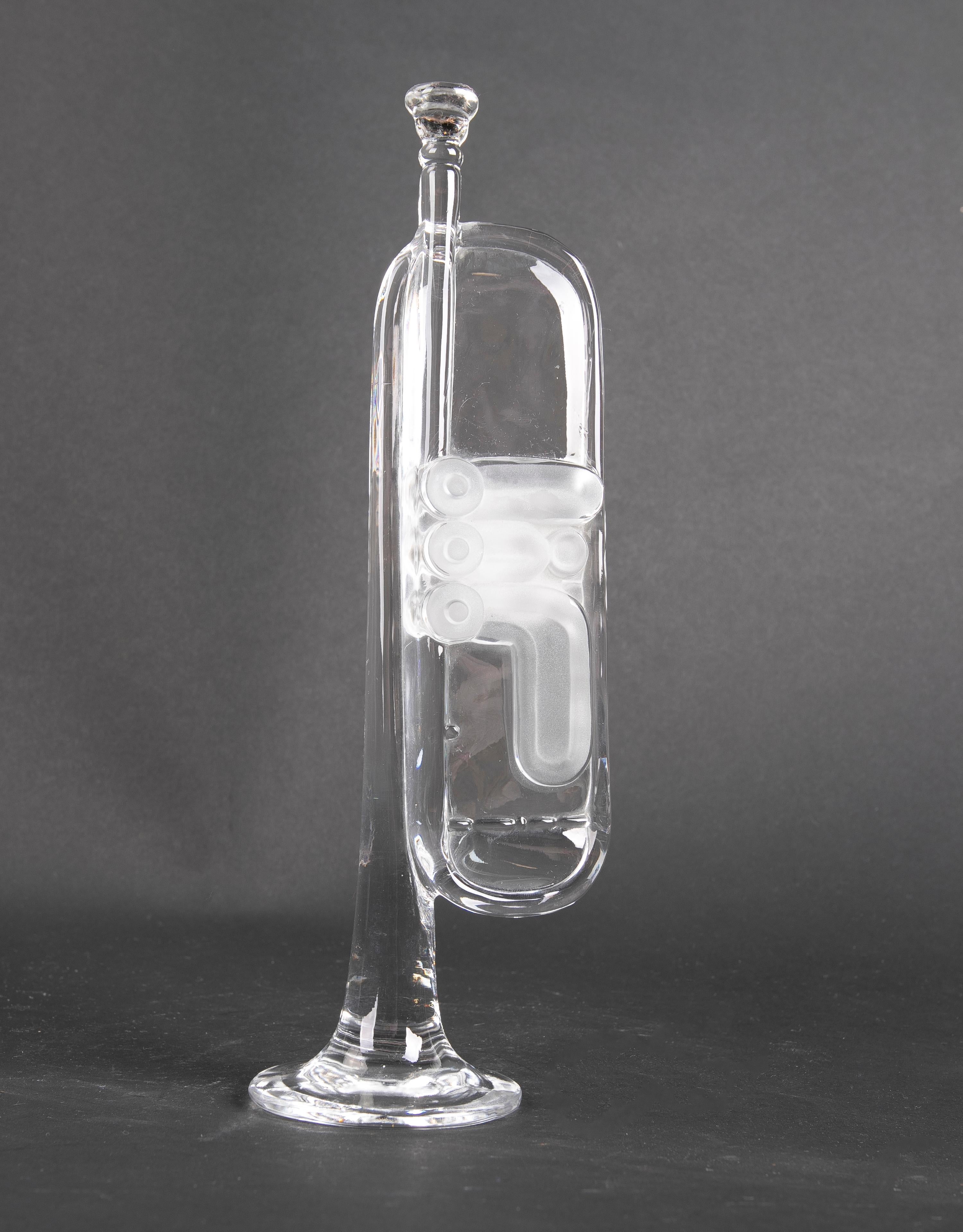 Verre Sculpture trompette en verre des années 1980  en vente