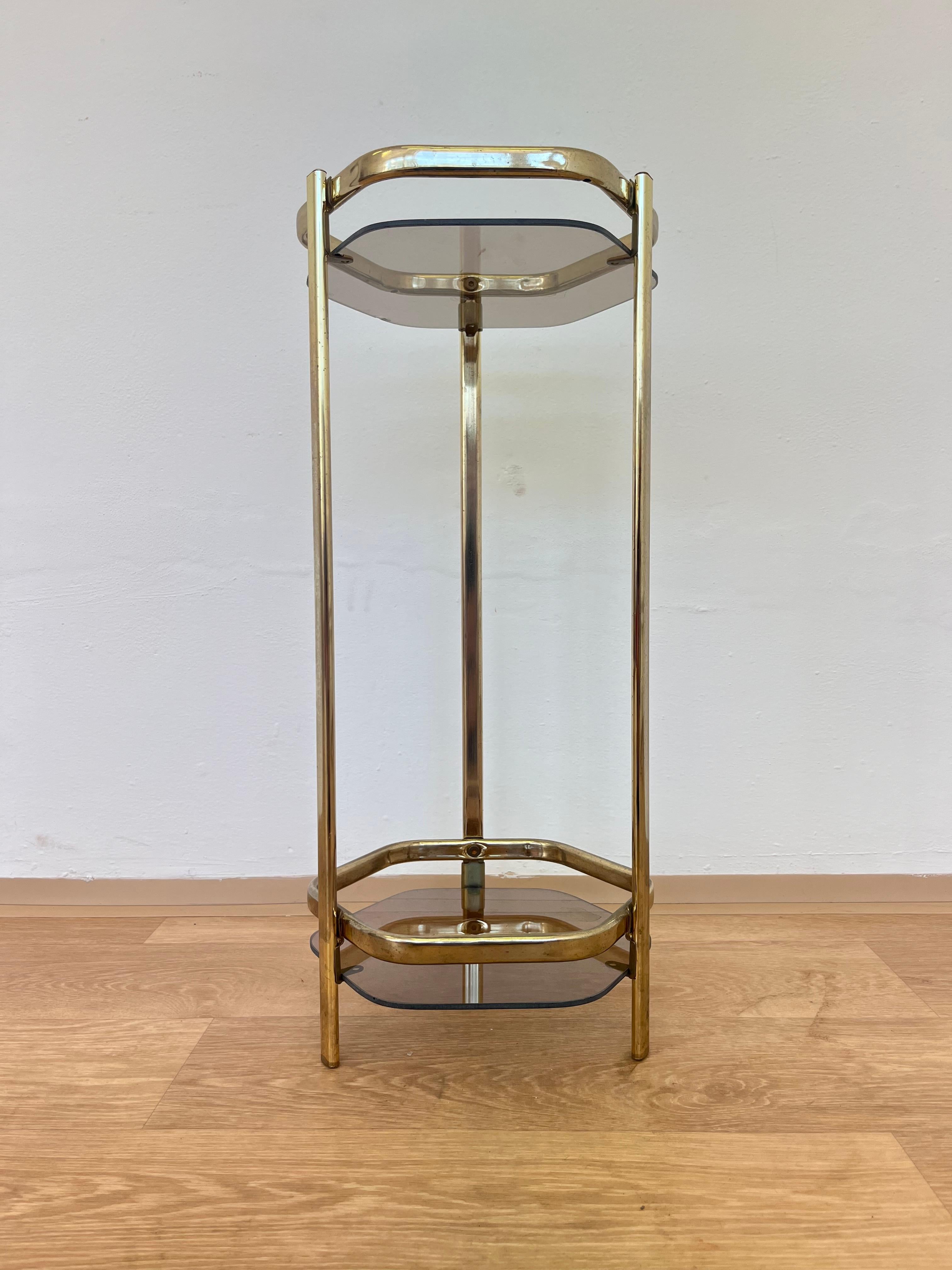 1980s gold-coloured flower stand or side table, Czechoslovakia In Good Condition In Praha, CZ