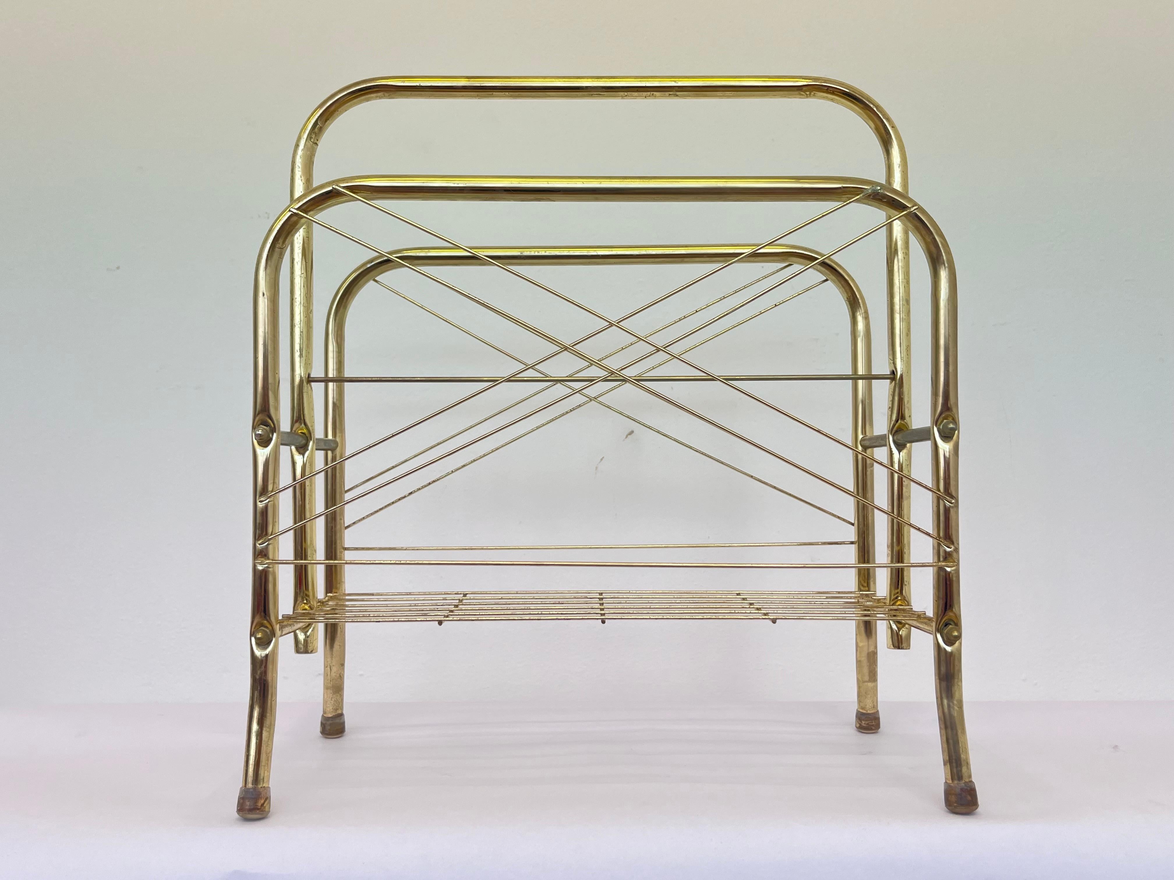 - buone condizioni originali con lievi segni d'uso 
- circa 1080s
jr