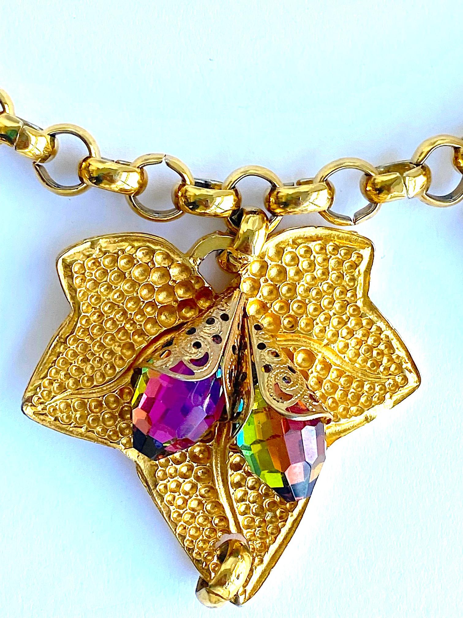 1980s Gold & Crystal Ivy Leaf Pendant Statement Necklace For Sale 3