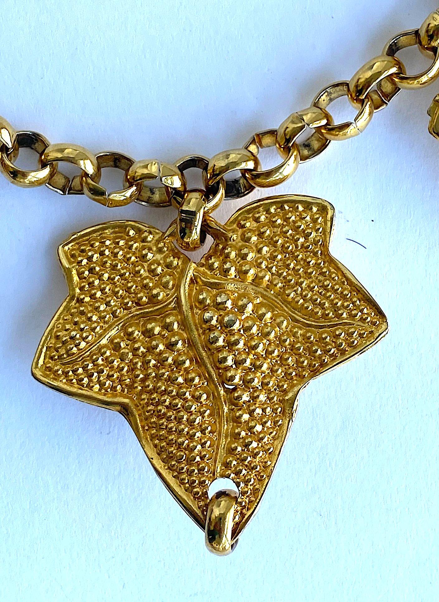 1980s Gold & Crystal Ivy Leaf Pendant Statement Necklace For Sale 4