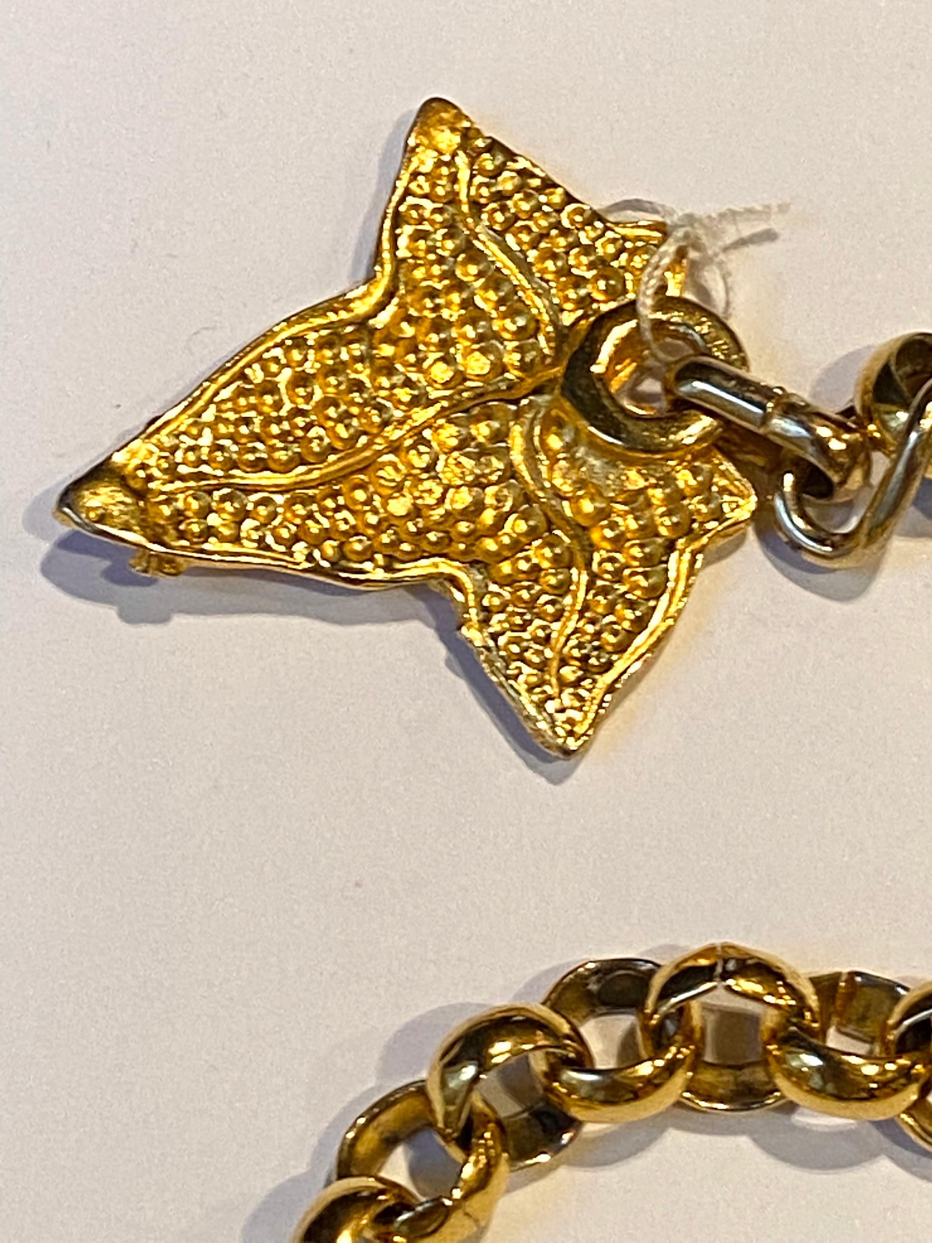 1980s Gold & Crystal Ivy Leaf Pendant Statement Necklace For Sale 5