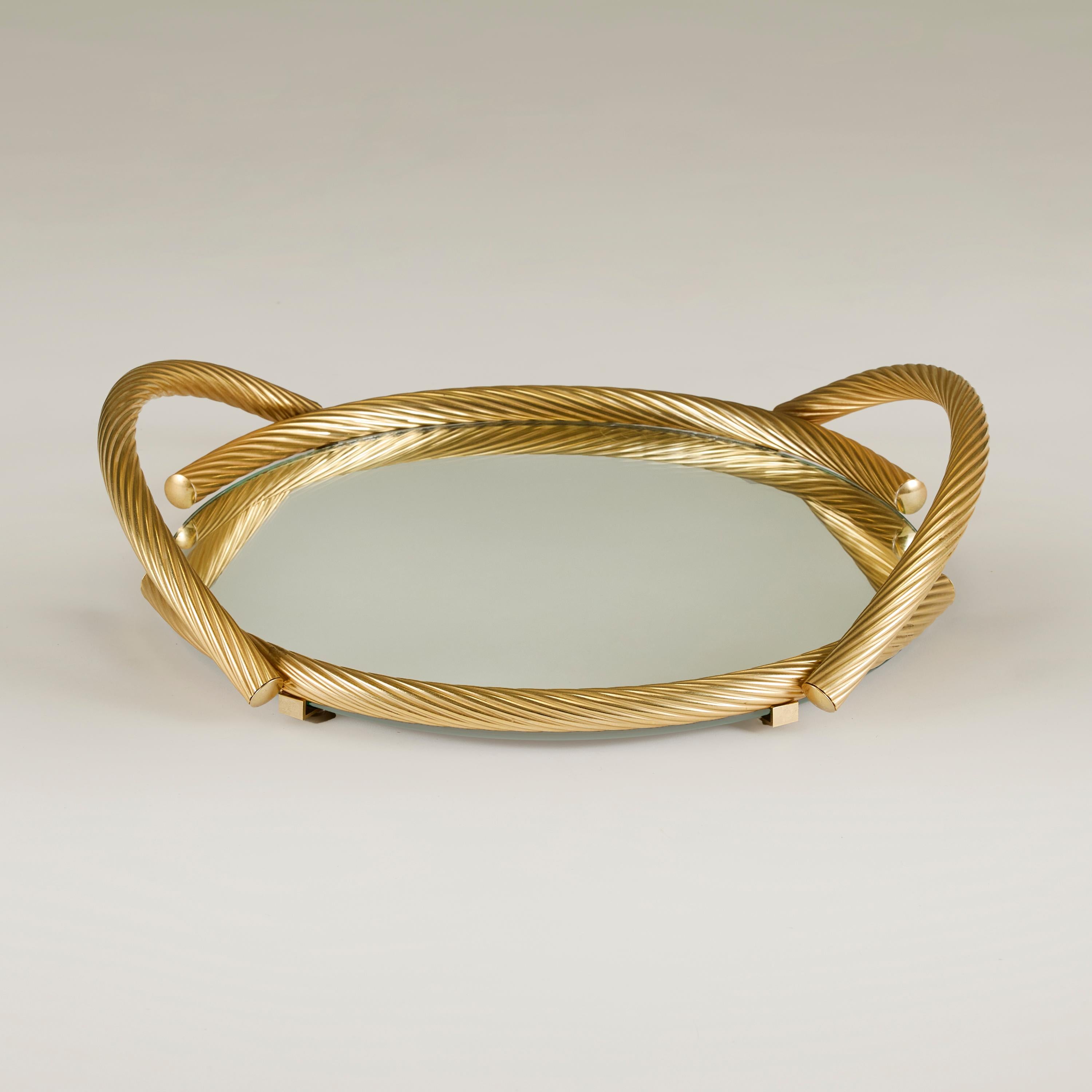 Glamorous large Italian circular 24 karat gold plated rope tray with mirrored base, by Dimart, Italy 1980s.
