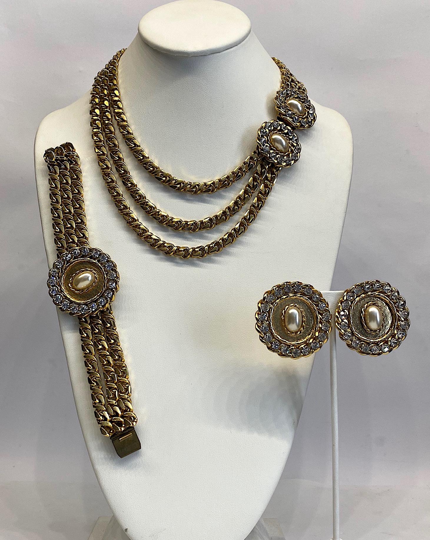 1980s Gold, Rhinestone and Pearl Curb Link Triple Stand Necklace For Sale 10