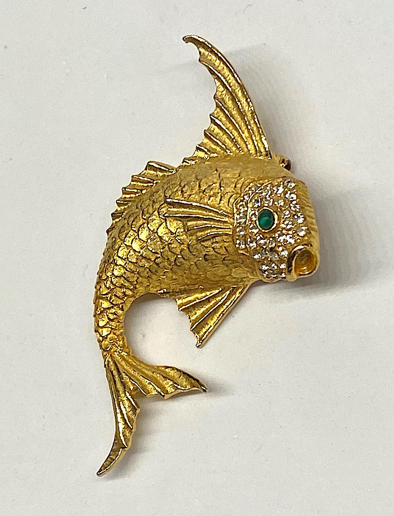 1980s Gold with Green Cabochon Eyes Fish Brooch 3