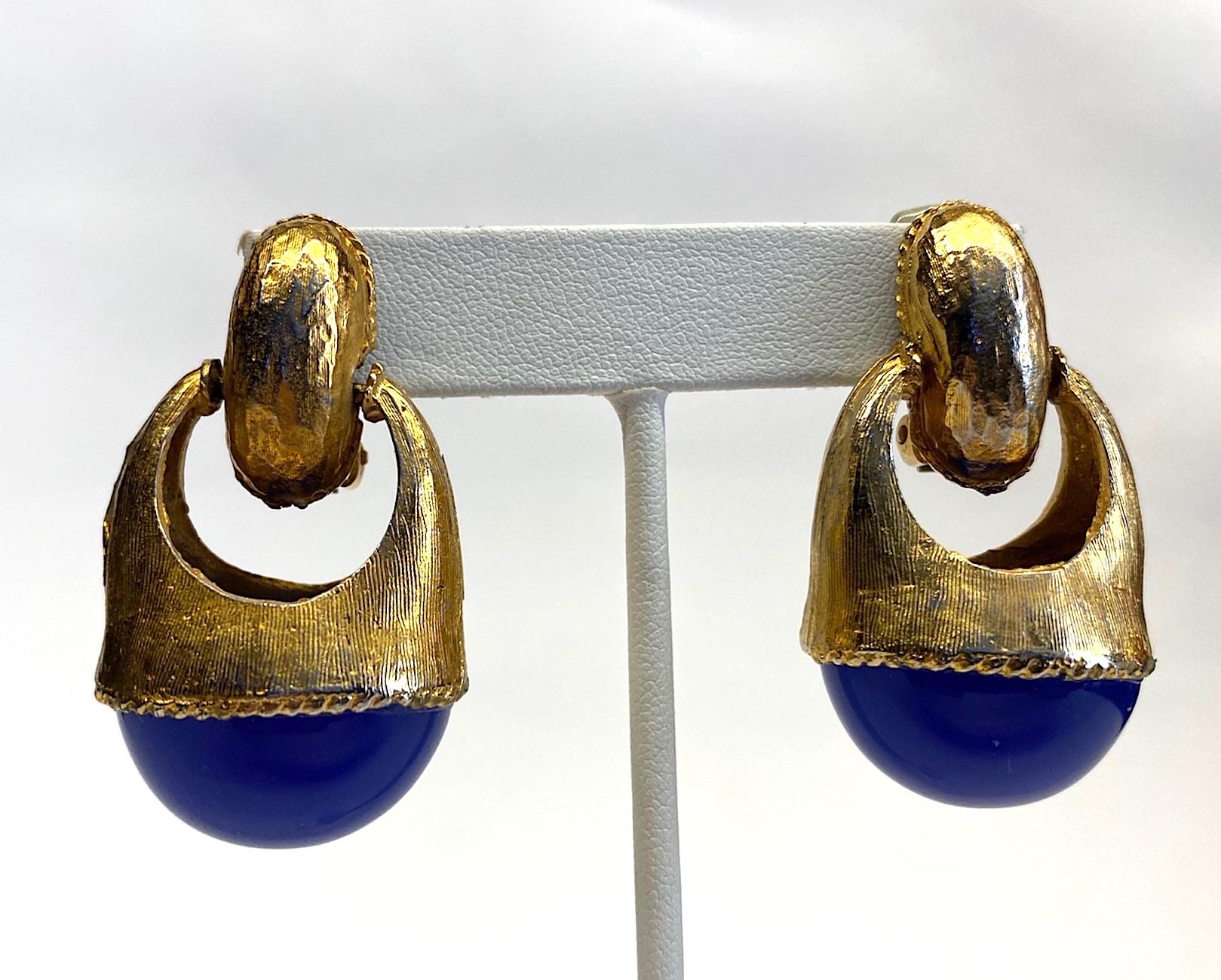 1980s Gold with Large Lapis Blue Cabochon Pendant Earrings 4