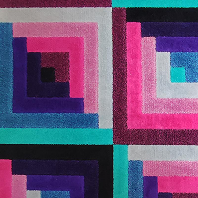 1980s Gorgeous Geometric Italian Woolen Rug by Missoni for T&J Vestor 3