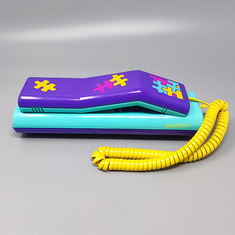 Suisse Superbe échantillon de téléphone jumeau « Puzzle » des années 1980 dans sa boîte d'origine. Le style Memphis en vente