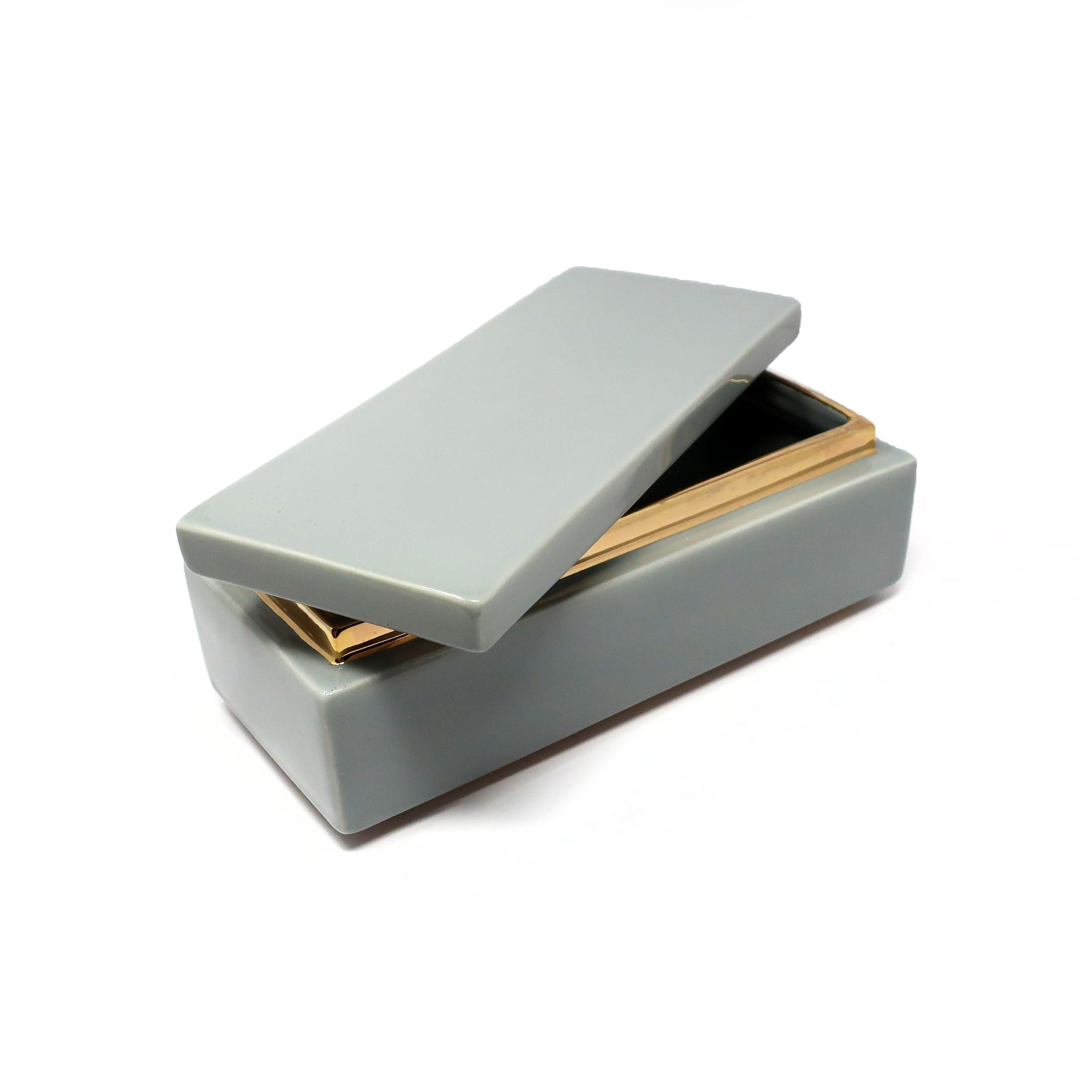 20th Century 1980s Gray and Gold Decorative Ceramic Box by Jaru of California