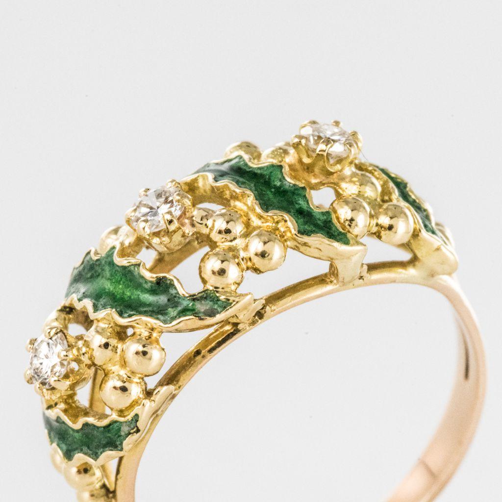 1980s Green Enamel Diamond 18 Karat Yellow Gold Ring For Sale 2