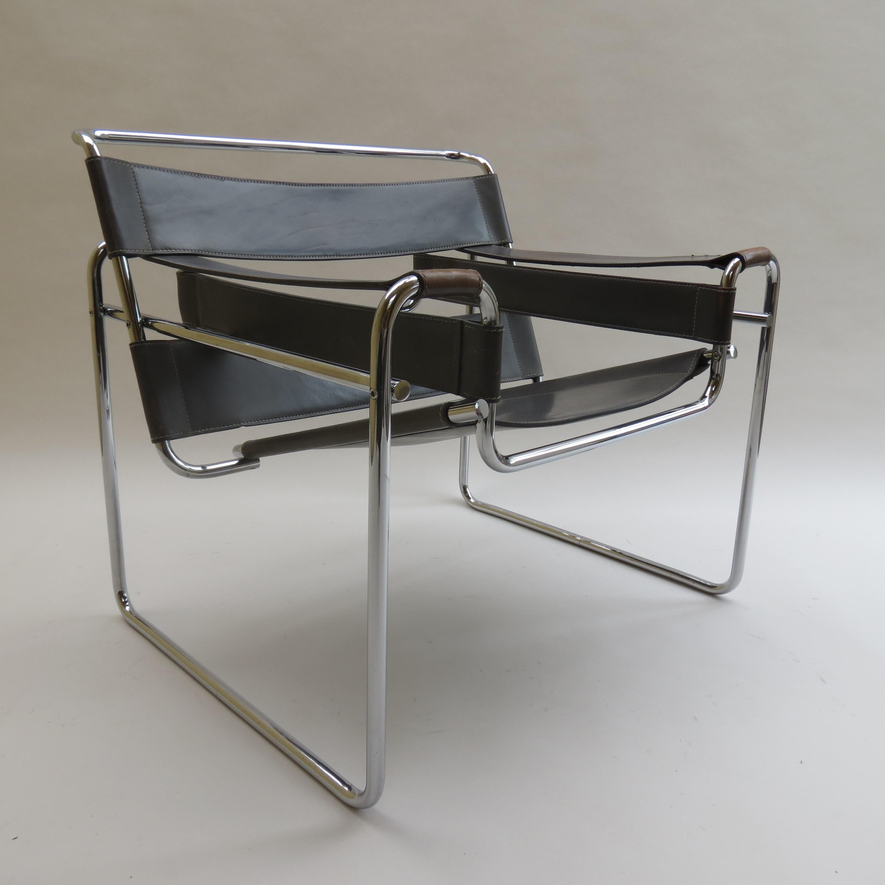 Leather 1980s Grey Bauhaus Wassily Chair by Marcel Breuer for Knoll 2 Available B