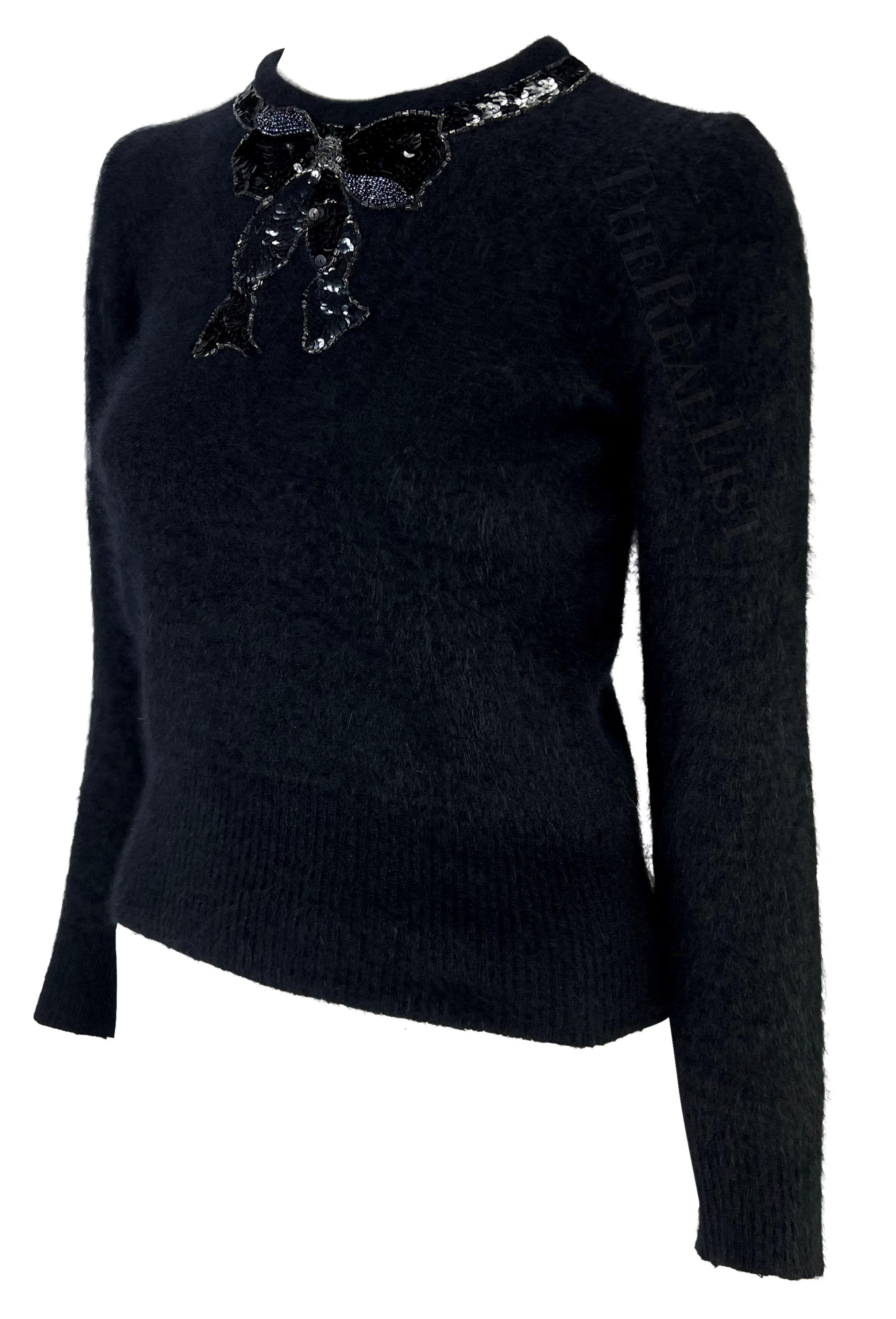 1980 Gucci Black Knit Sequin Beaded Bow Collar Angora Sweater Bon état à West Hollywood, CA