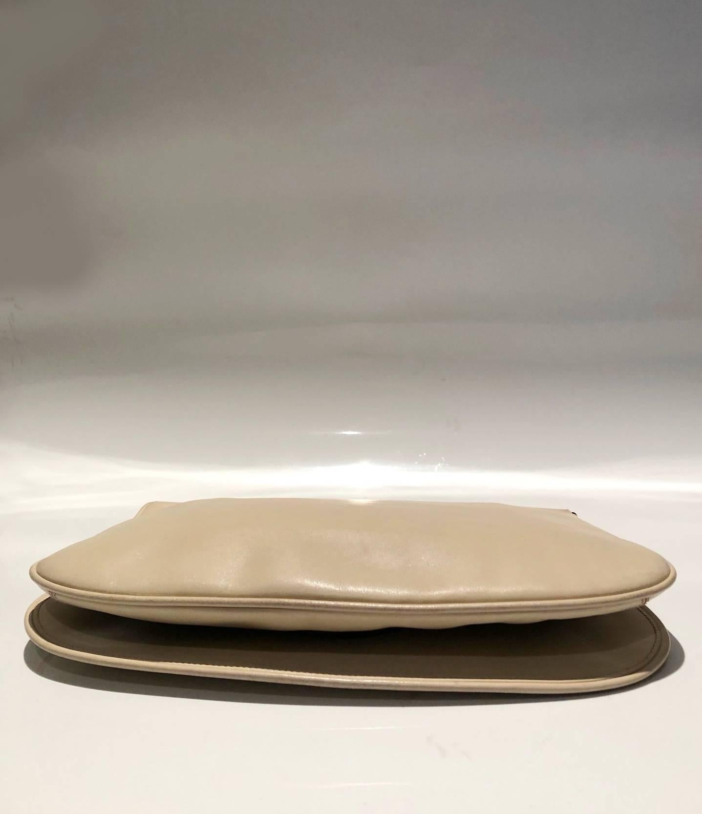 Beige 1980s Gucci Blondie Unicorn Ivory Cream Leather Clutch Bag