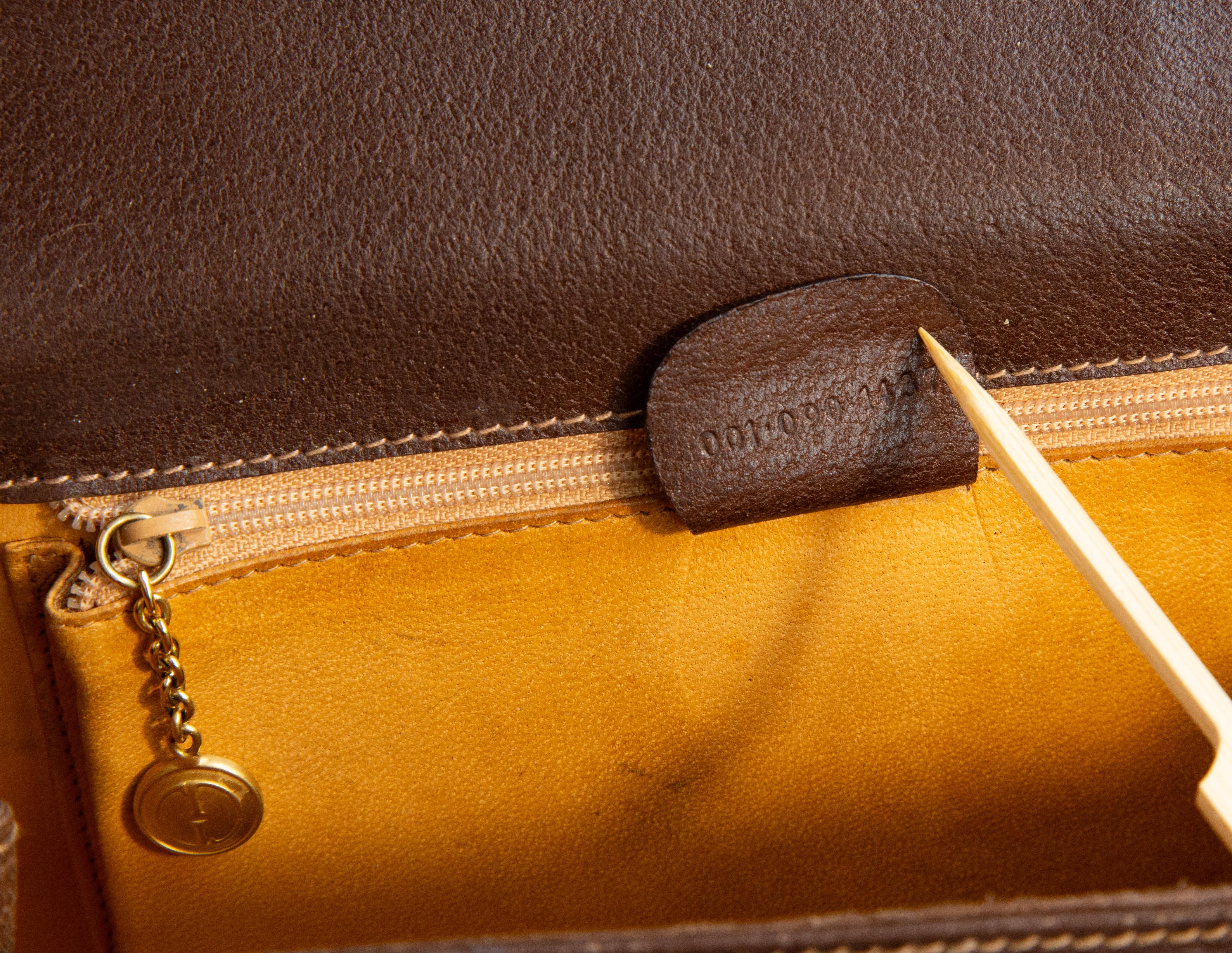 1980 Gucci Brown Leather Crossbody Bag 7
