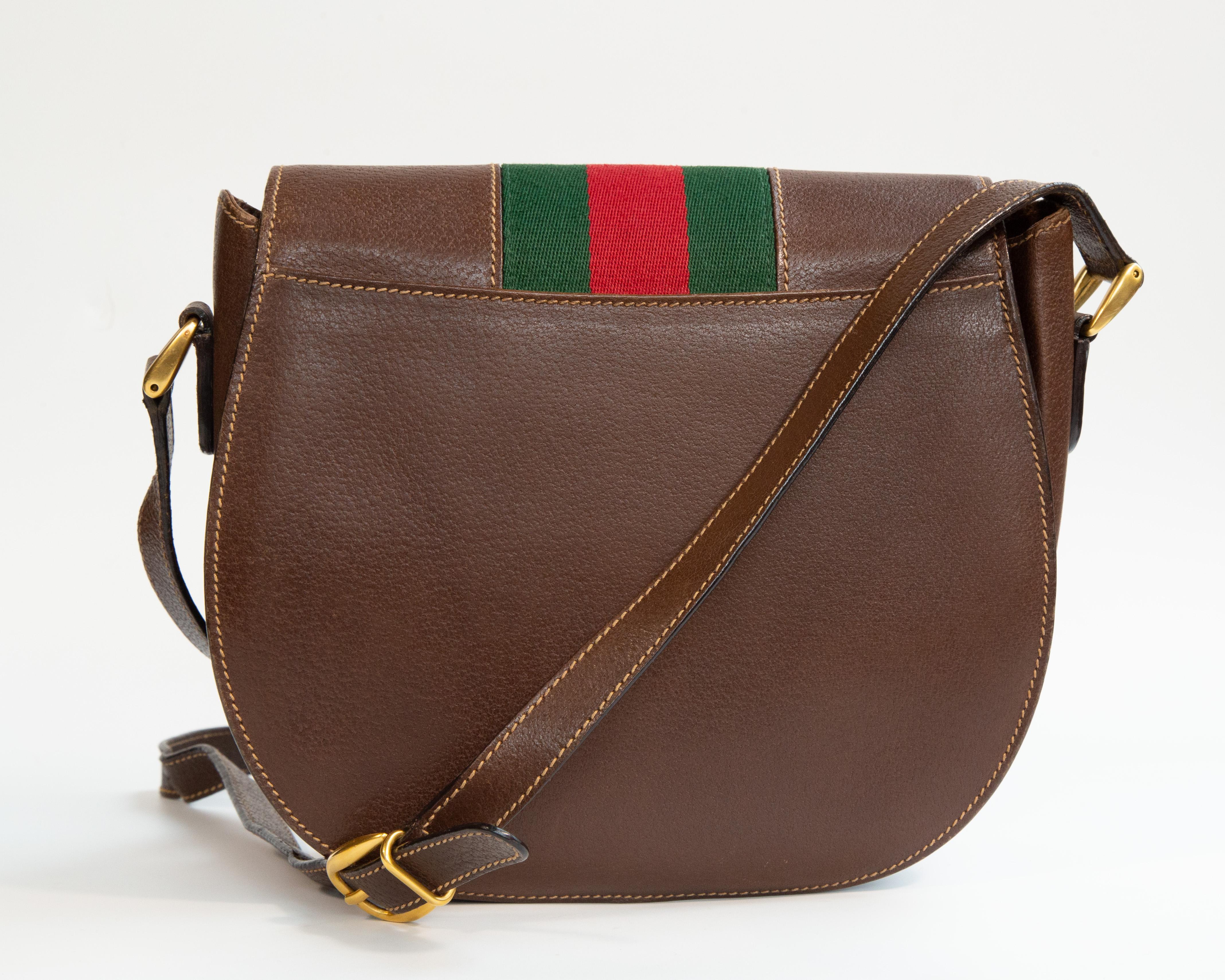 1980 Gucci Brown Leather Crossbody Bag Bon état à Arnhem, NL