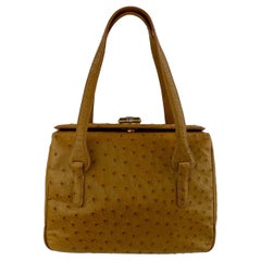 1980er Gucci Karamell-Schultertasche aus Straußenleder mit gedrehtem Schlossverschluss