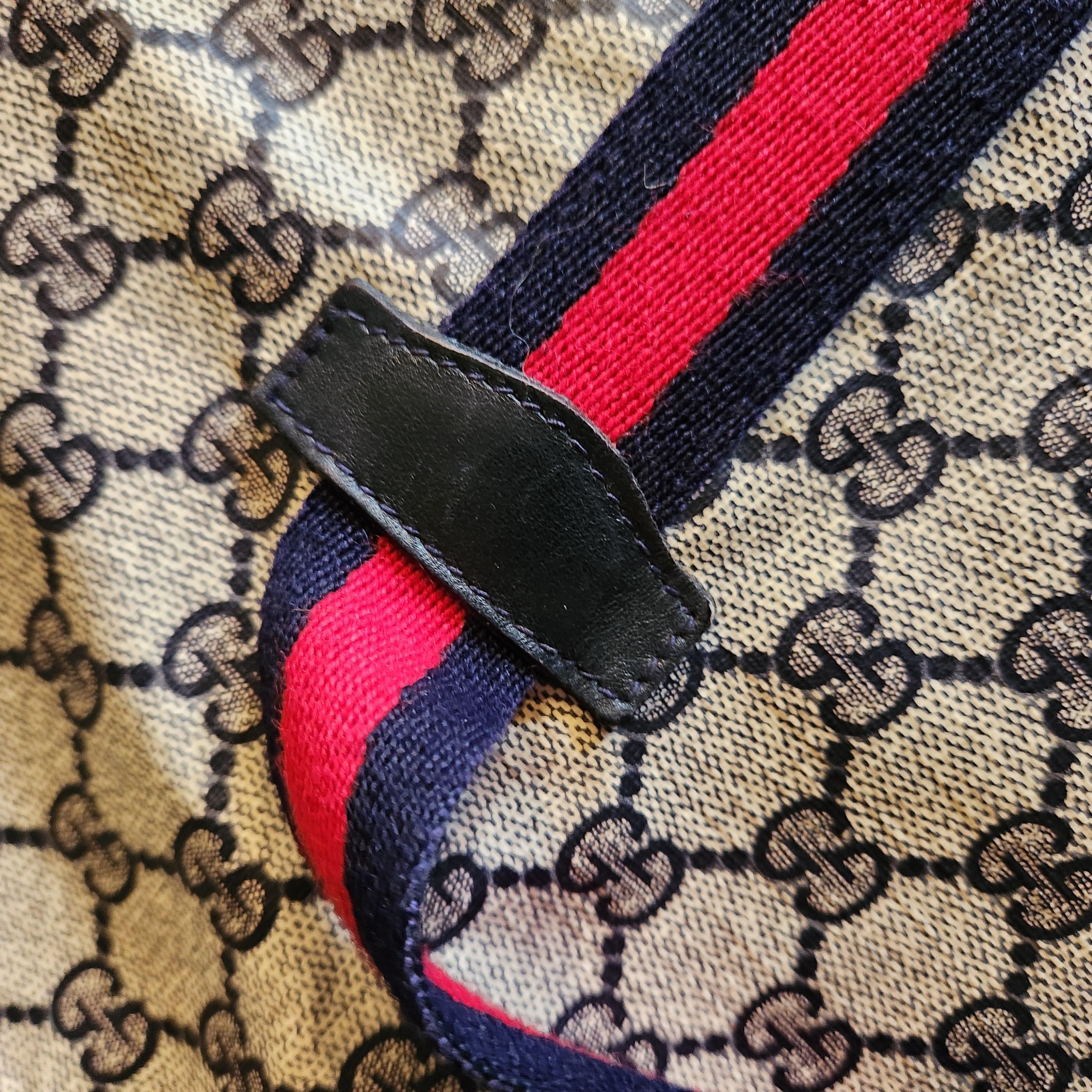 Italian 1980s Gucci GG Coated Canvas Navy Red Duffel Bag + Case For Sale
