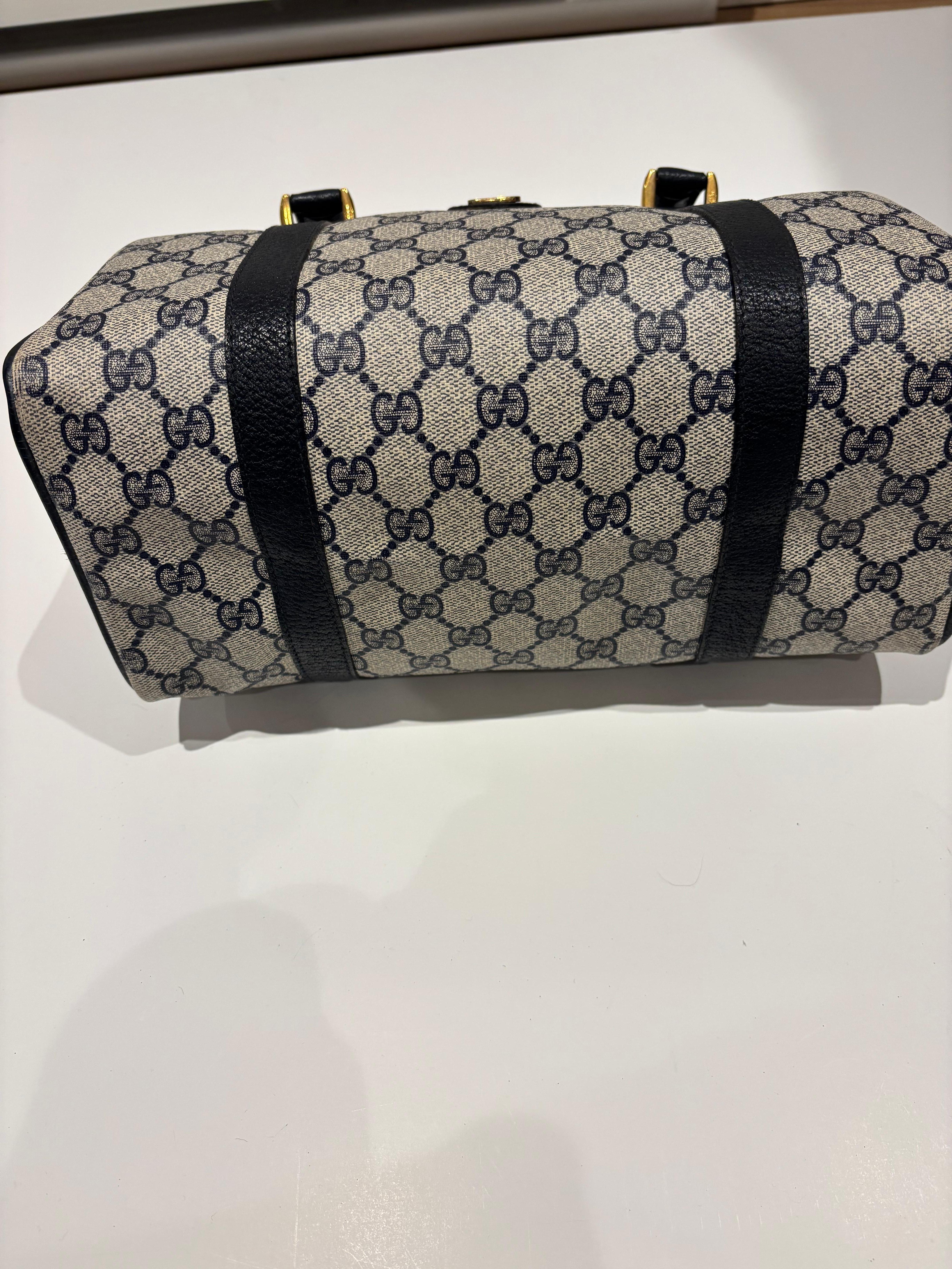  Sac Gucci GG Boston des années 80 en très bon état Pour femmes 