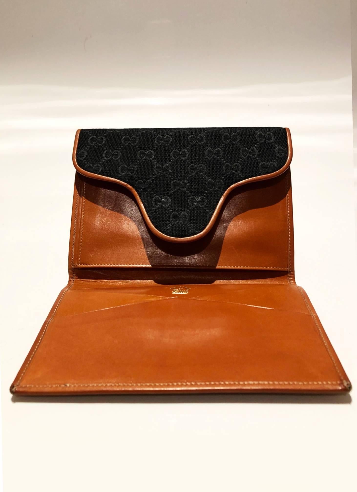 Women's or Men's 1980s Gucci GG Interlocking Logo Black Cloth and Tan Leather Passport Holder 