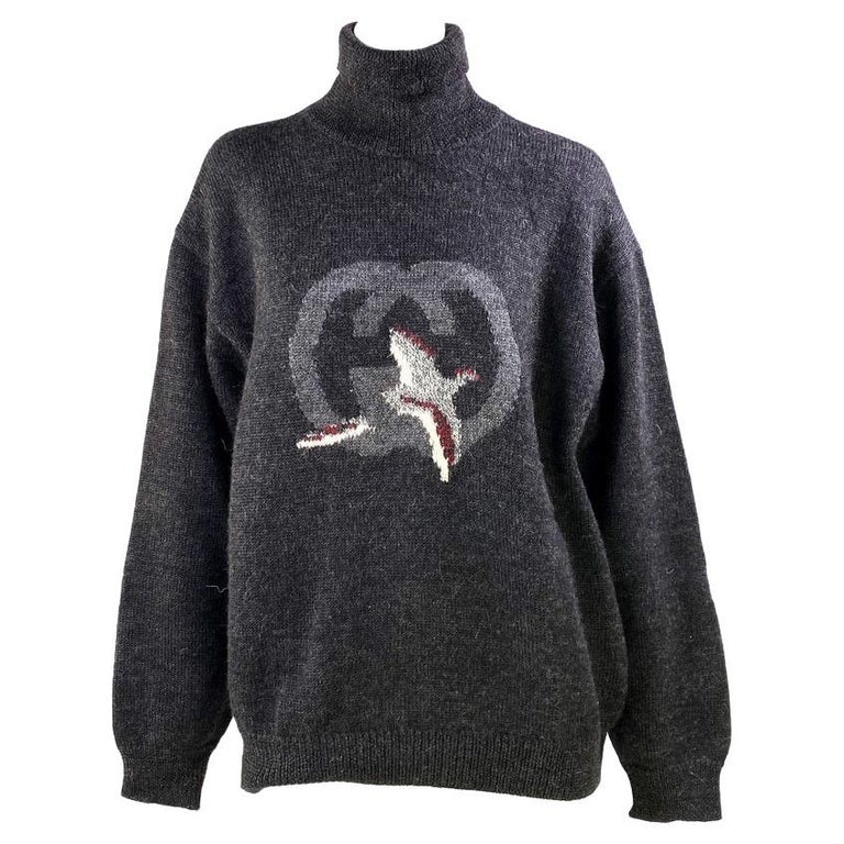 1980s Gucci GG Logo Vintage Hunting Bird Oversized Turtleneck Sweater For  Sale at 1stDibs | gucci turtleneck men's, hunting turtleneck, oversized  turtleneck sweater men's