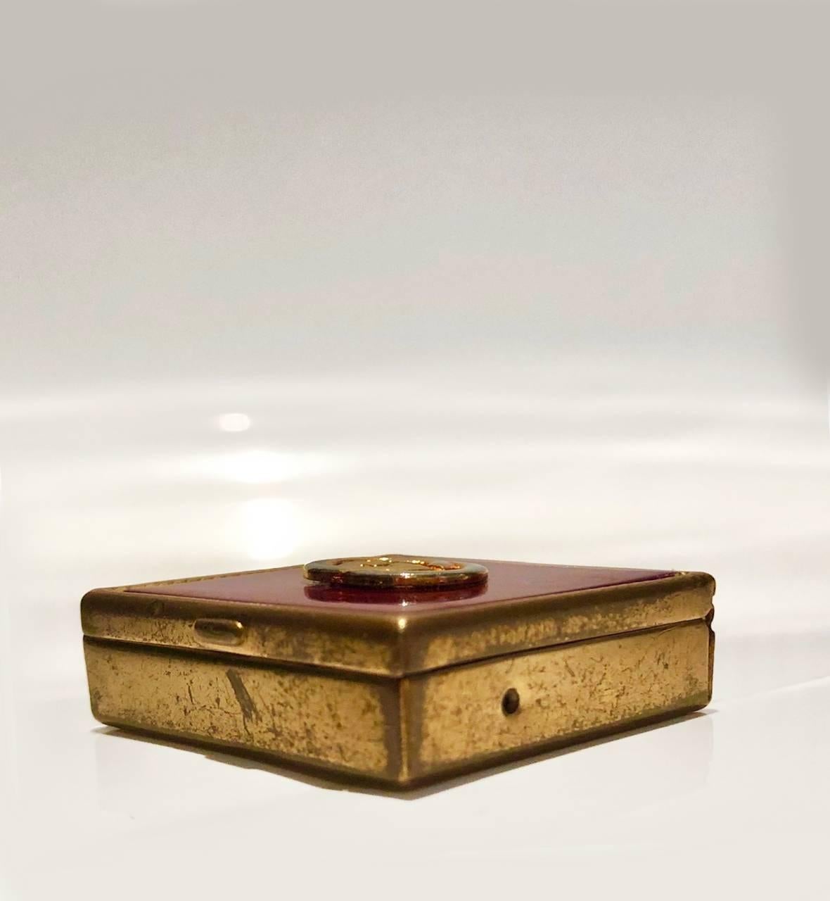 Brown 1980s GUCCI Logo Square Lidded Red and Gold Tone Metal Pocket Ashtray Pill box