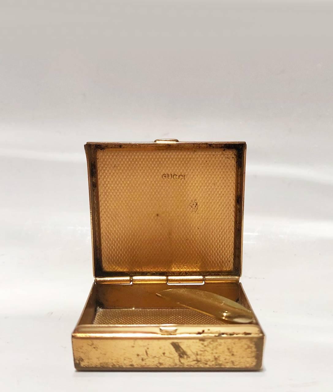 Women's or Men's 1980s GUCCI Logo Square Lidded Red and Gold Tone Metal Pocket Ashtray Pill box