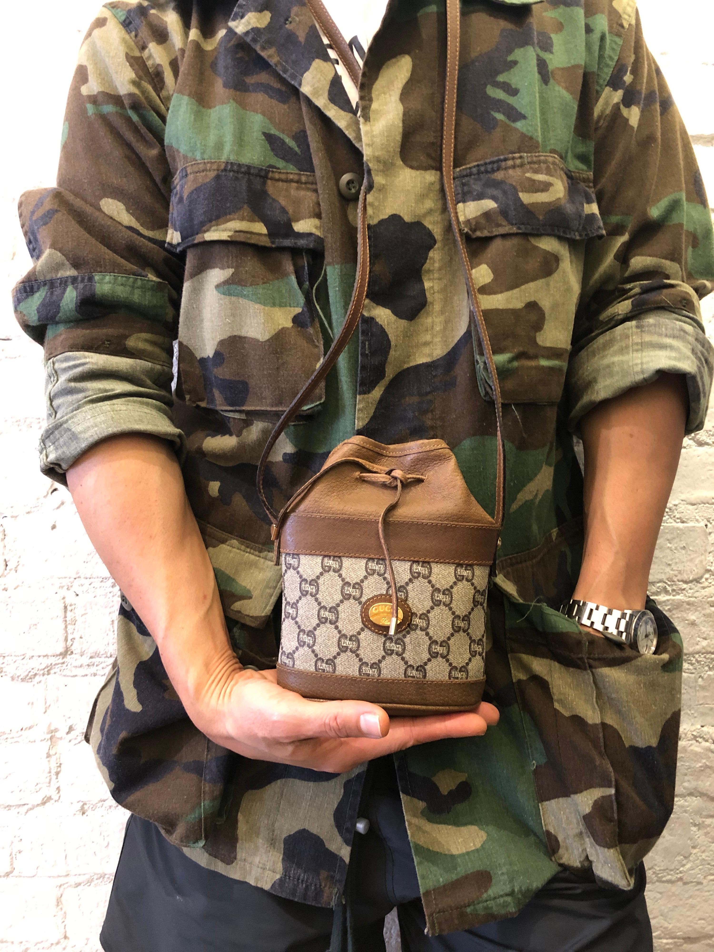 gucci binocular bag