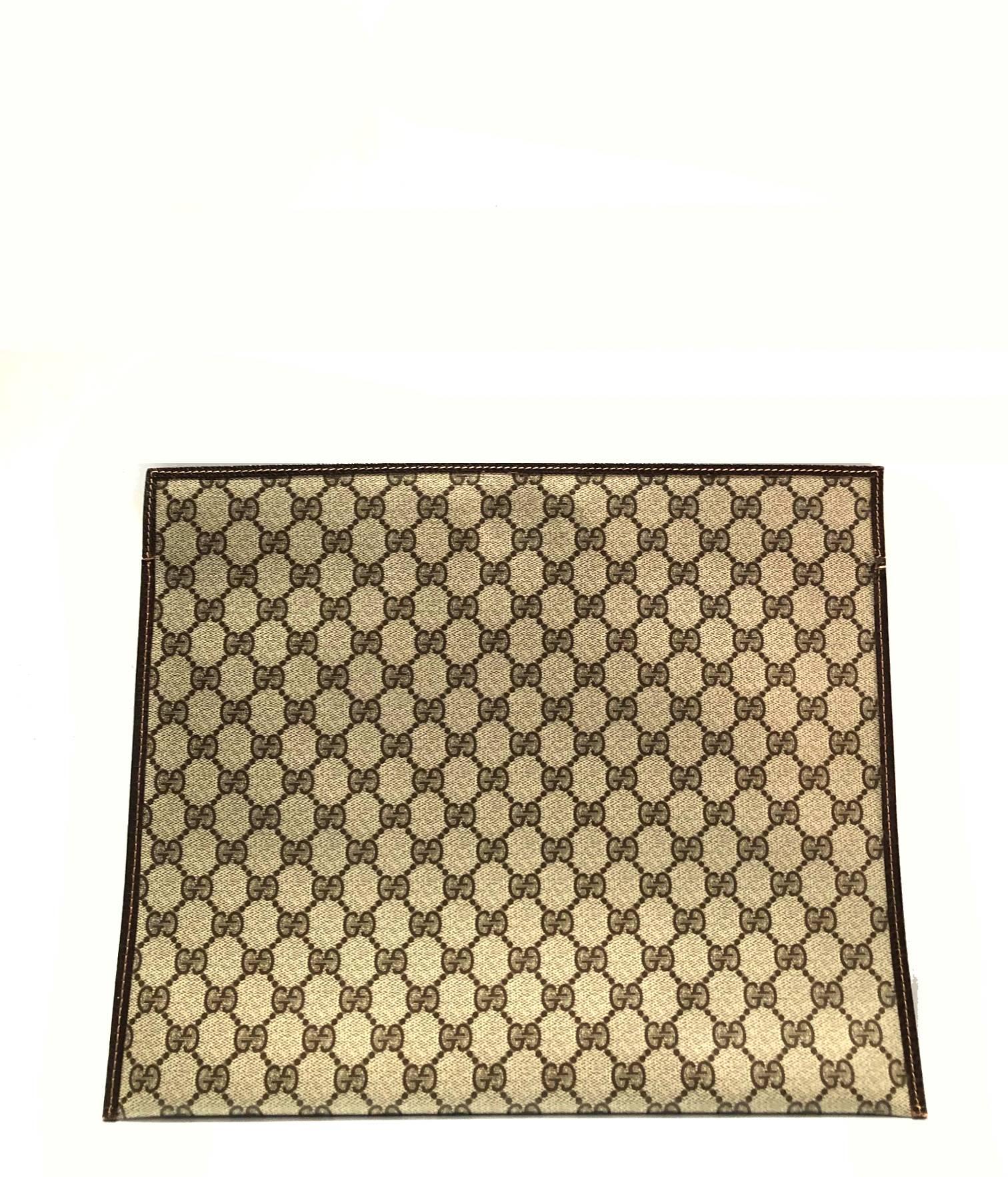 gucci document holder