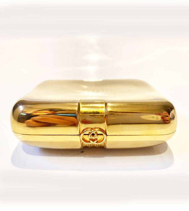 1980s Gucci Sherry Line Gold Tone Metal Soap Jewellery Pill Box For Sale 7