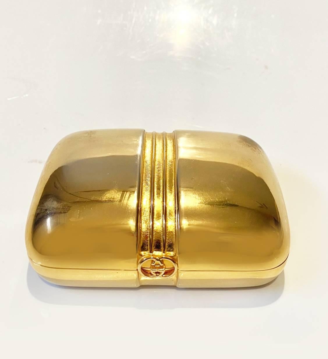 1980s Gucci Sherry Line Gold Tone Metal Soap Jewellery Pill Box In Good Condition In London, GB