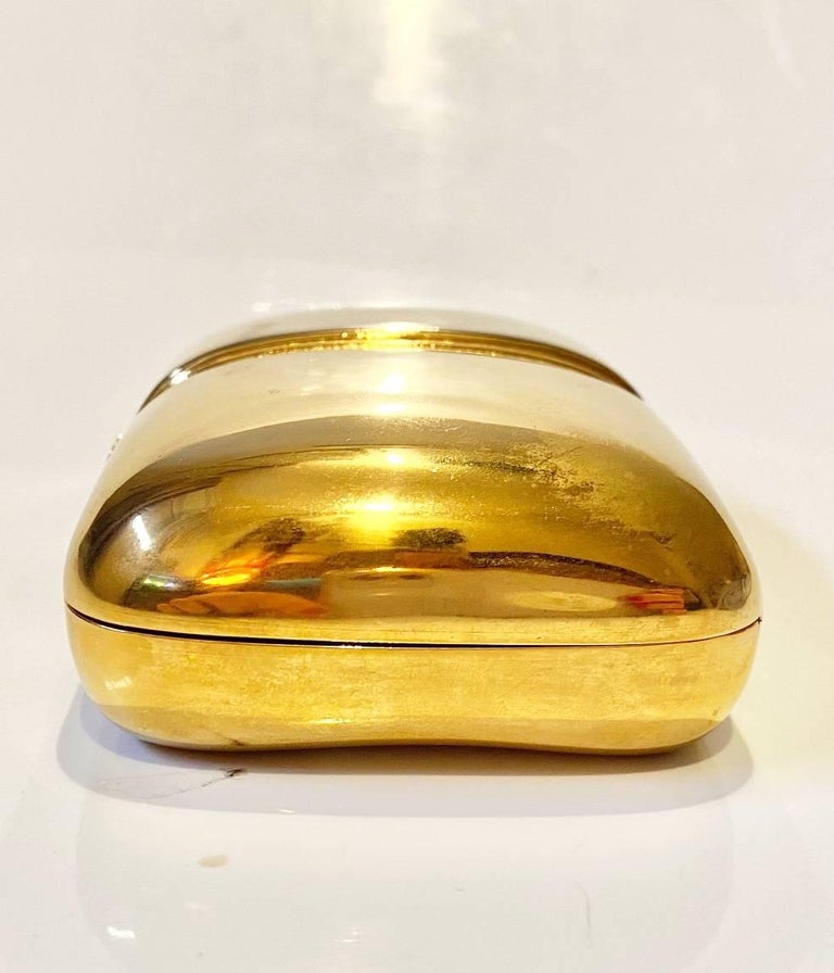 1980s Gucci Sherry Line Gold Tone Metal Soap Jewellery Pill Box For Sale 4
