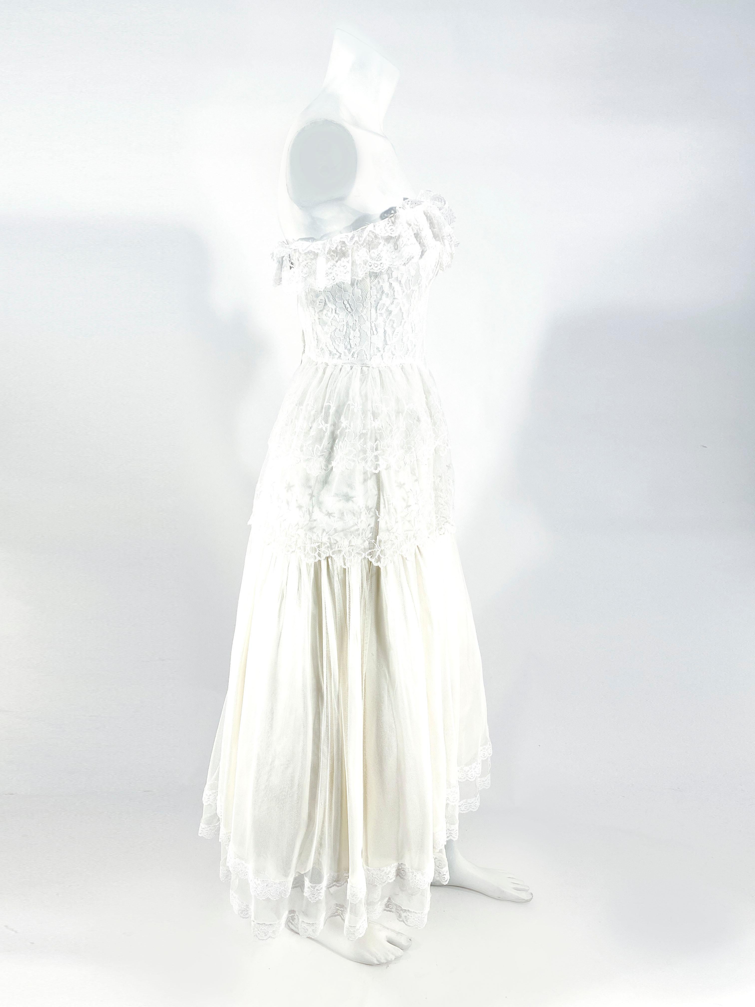 Gray 1980s Gunne Sax White Strapless Lace Dress