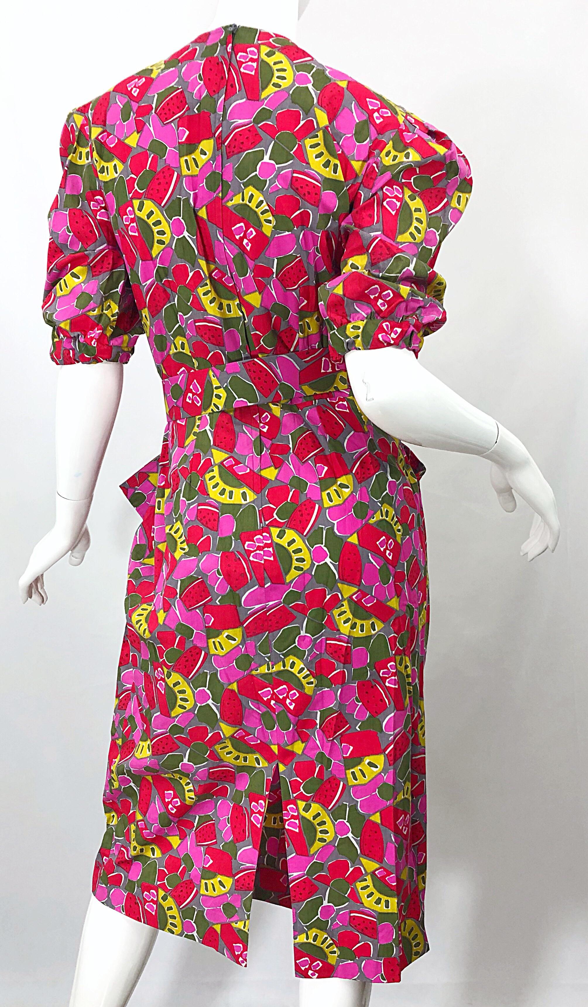 1980s Guy Laroche Size 44 / 12 Novelty Fruit Print Avant Garde Vintage 80s Dress In Excellent Condition For Sale In San Diego, CA