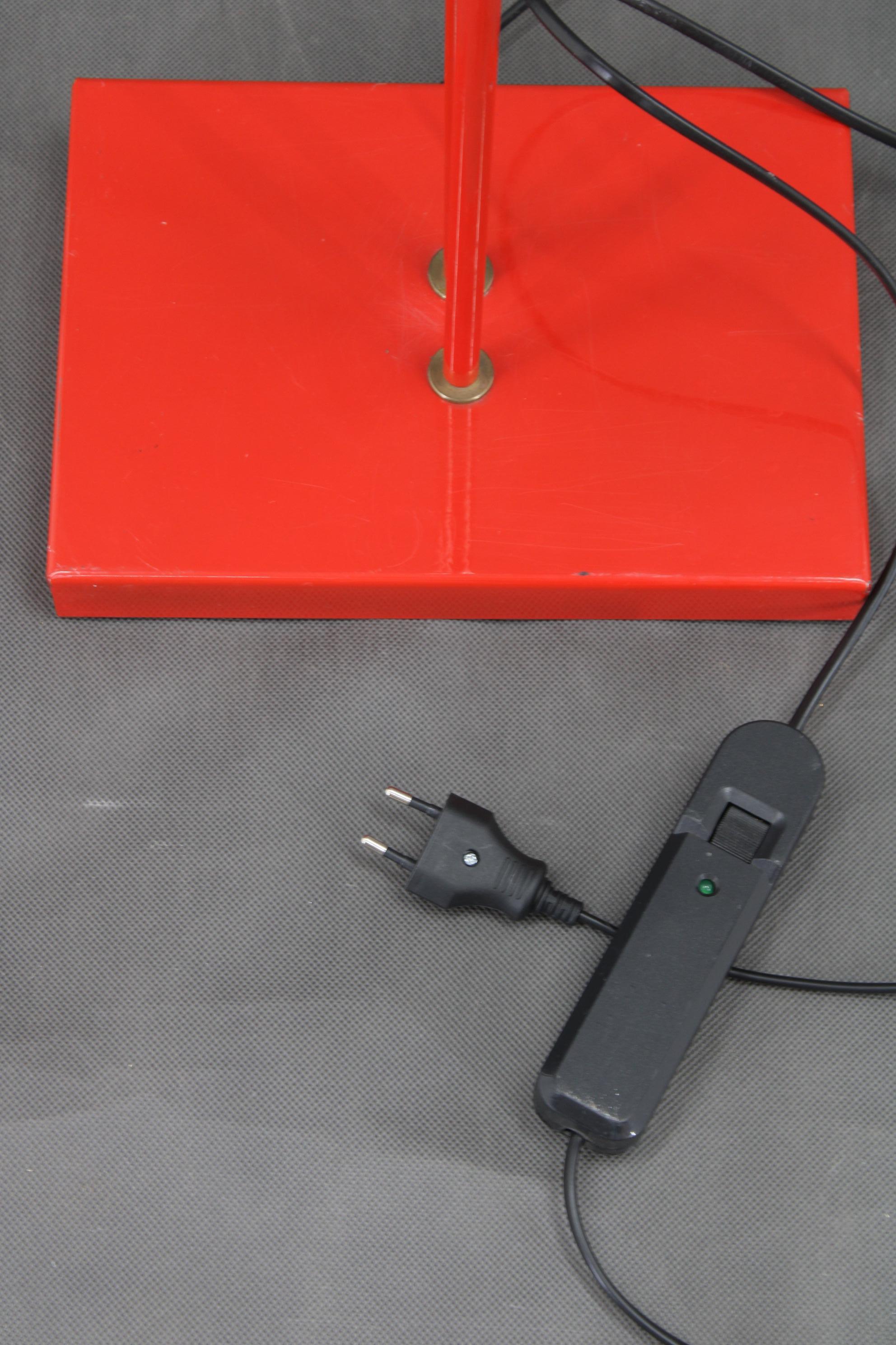 1980s Halogen Red Floor Lamp, Italy For Sale 3