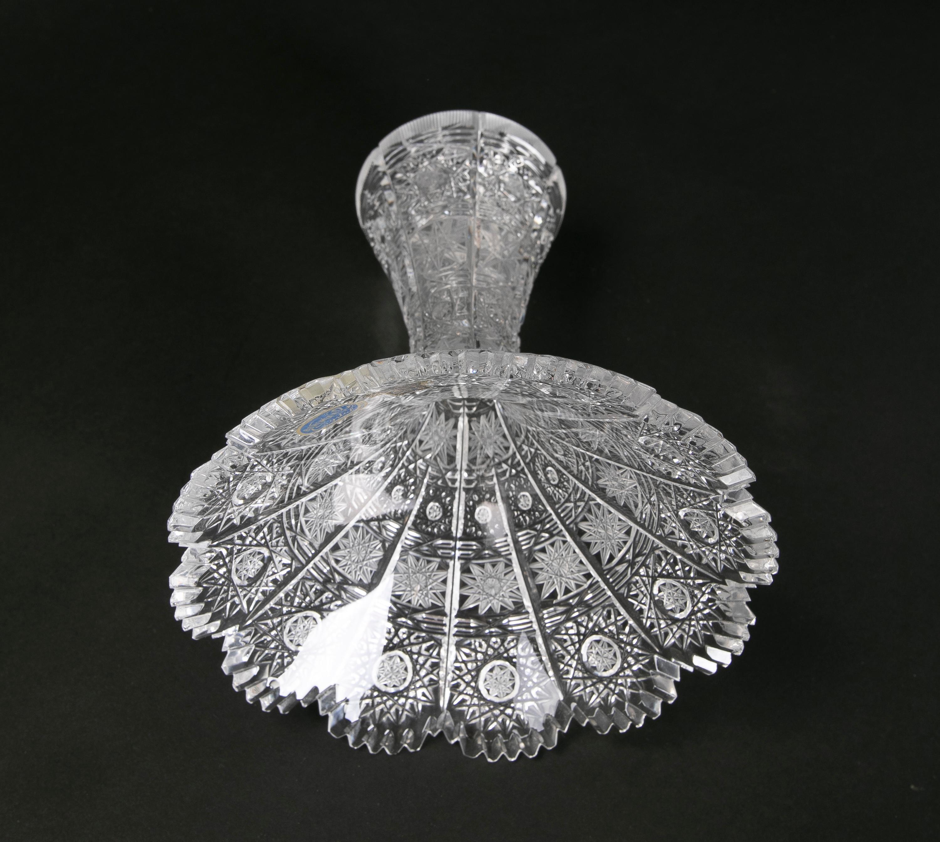 1980s Hand-Carved Bohemian Crystal Vase For Sale 4