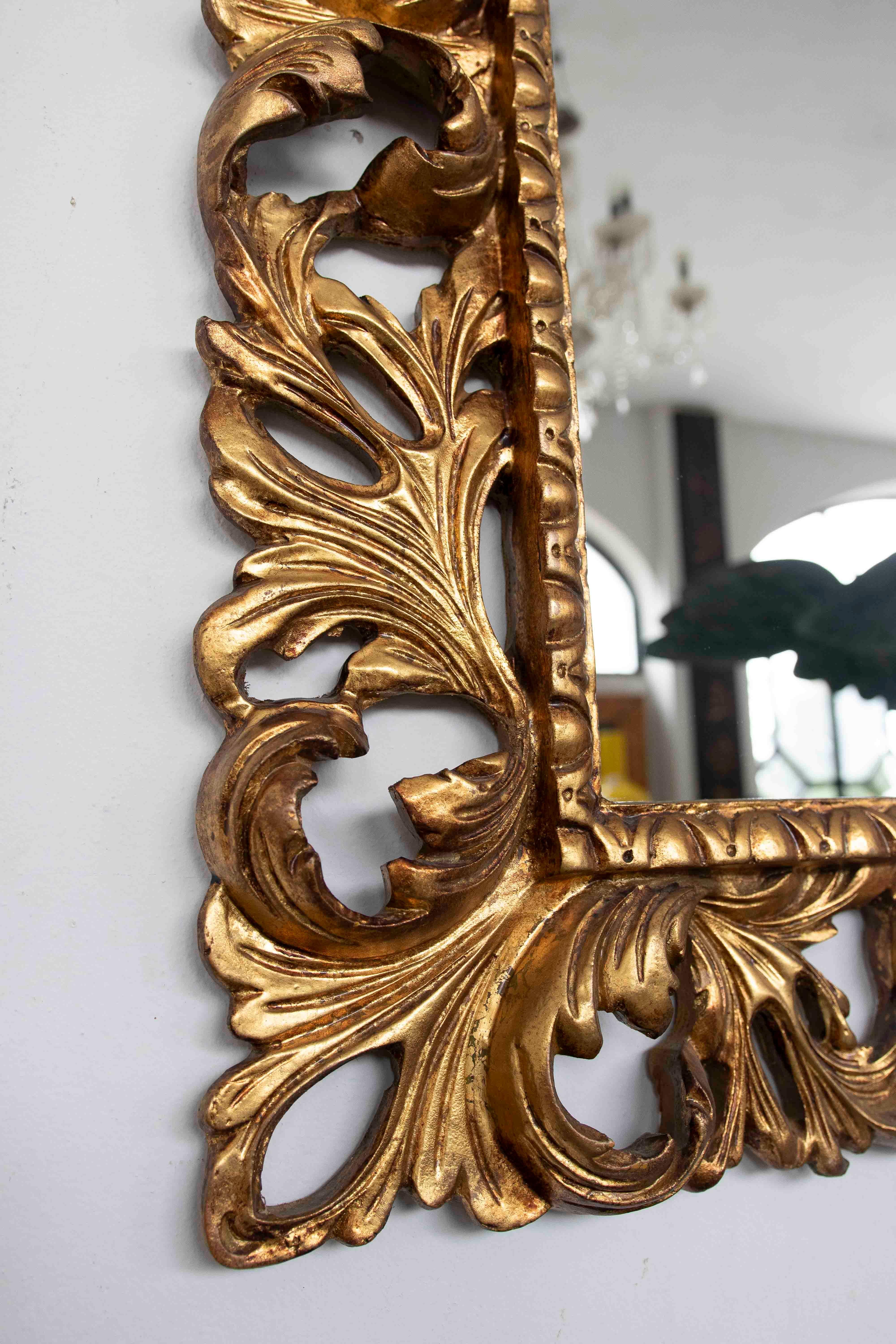 1980s Hand-carved Gilded Baroque-style Mirror with Openwork Frame In Good Condition For Sale In Marbella, ES