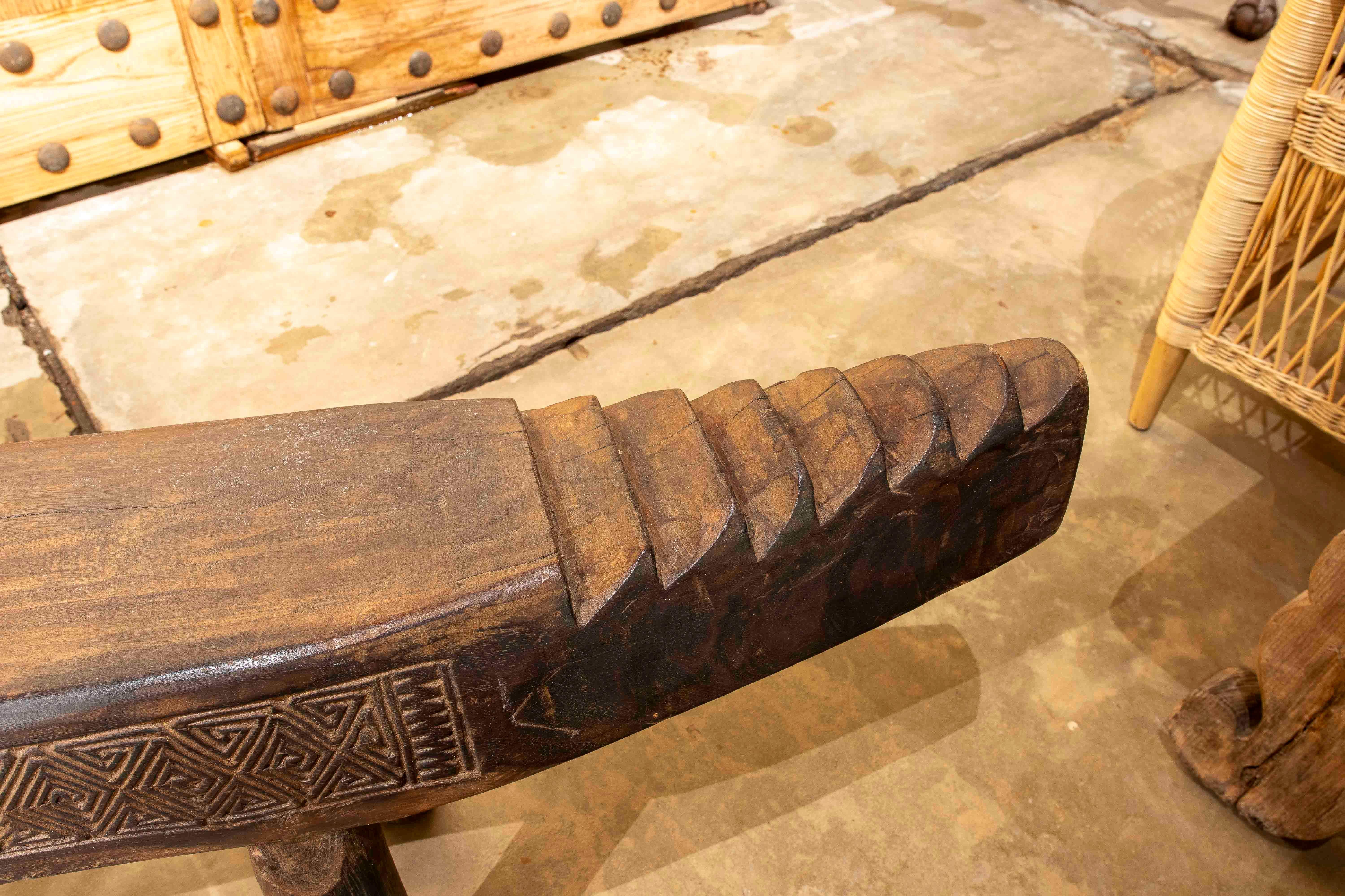 20th Century 1980s Hand Carved in Wood Wooden Bench in the Shape of a Crocodile with Reliefs