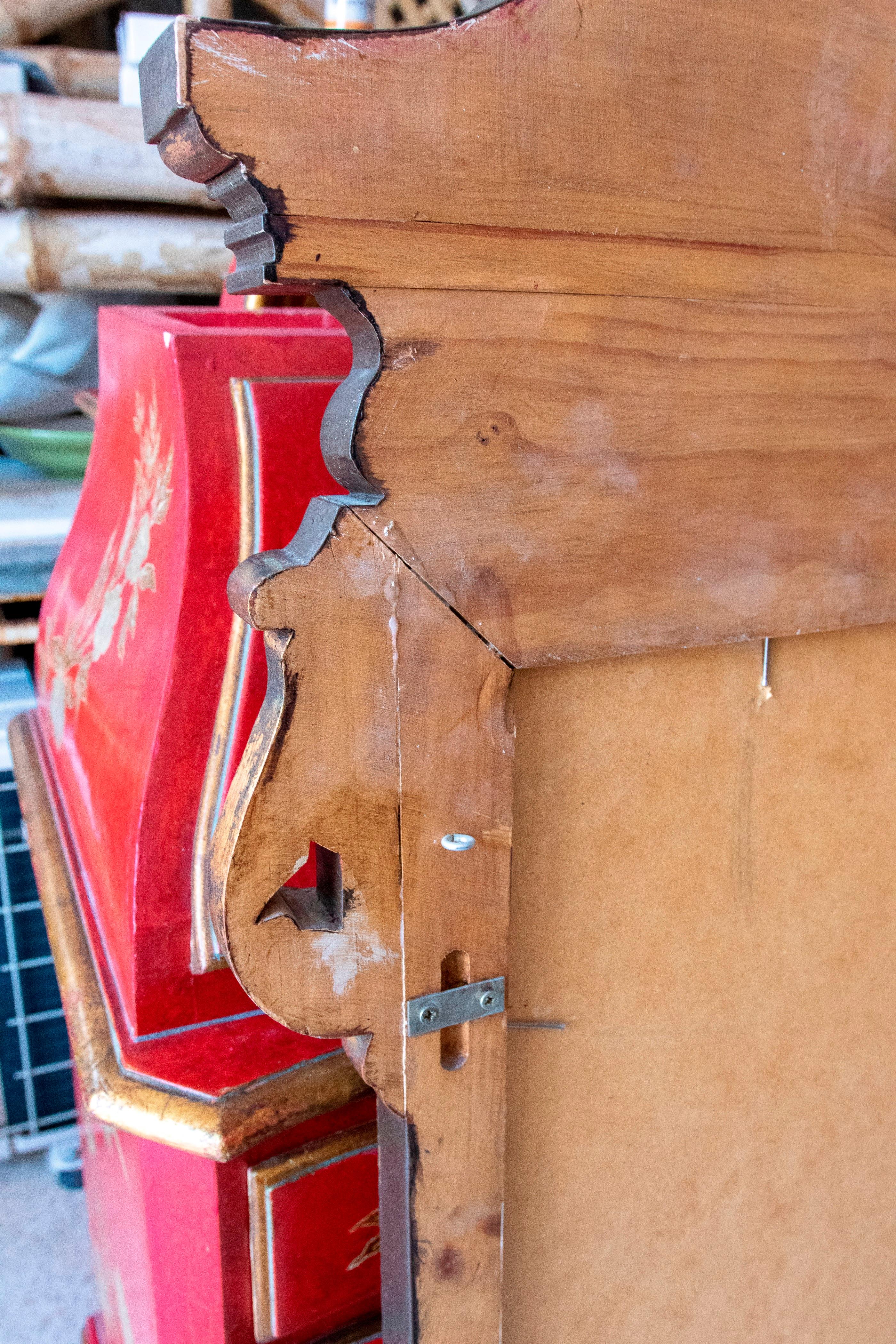 1980s Hand Carved Wooden Mirror For Sale 9