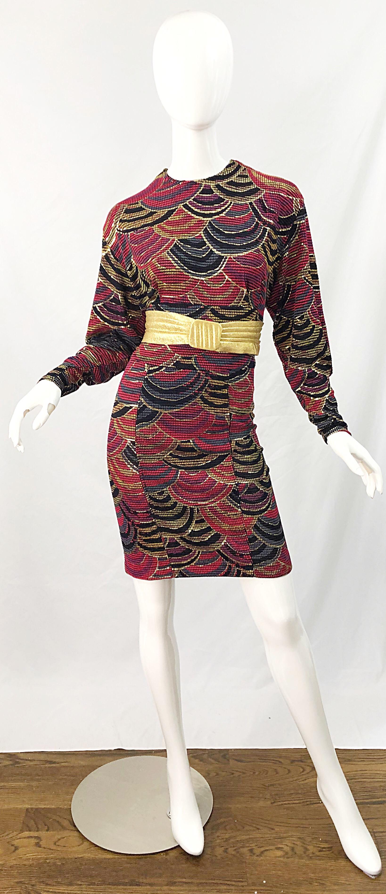 1980er Jahre Handbemaltes Avantgarde-Kleid in Rot + Gold + Grün, 1980er Jahre Damen im Angebot