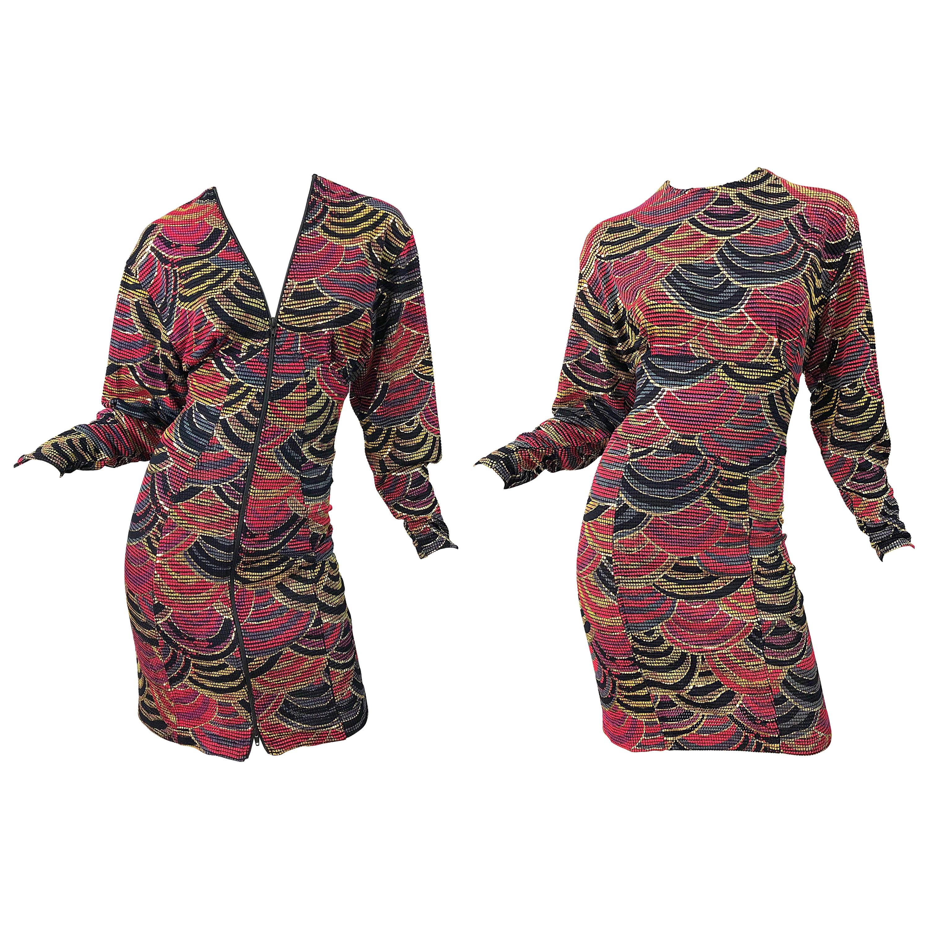 1980er Jahre Handbemaltes Avantgarde-Kleid in Rot + Gold + Grün, 1980er Jahre im Angebot