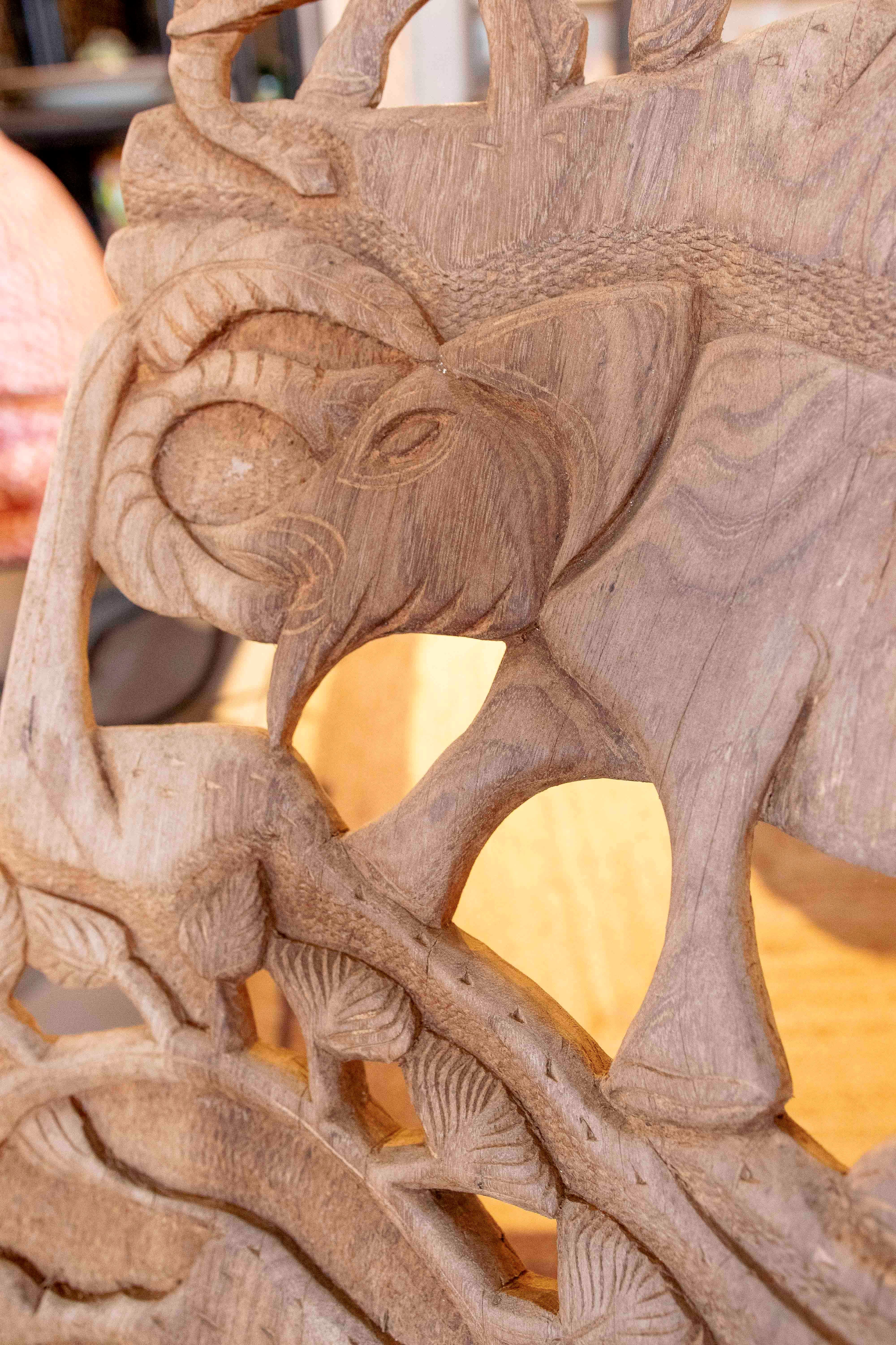 1980s Handcrafted Chair Carved in Wood with Wildlife Motifs For Sale 4