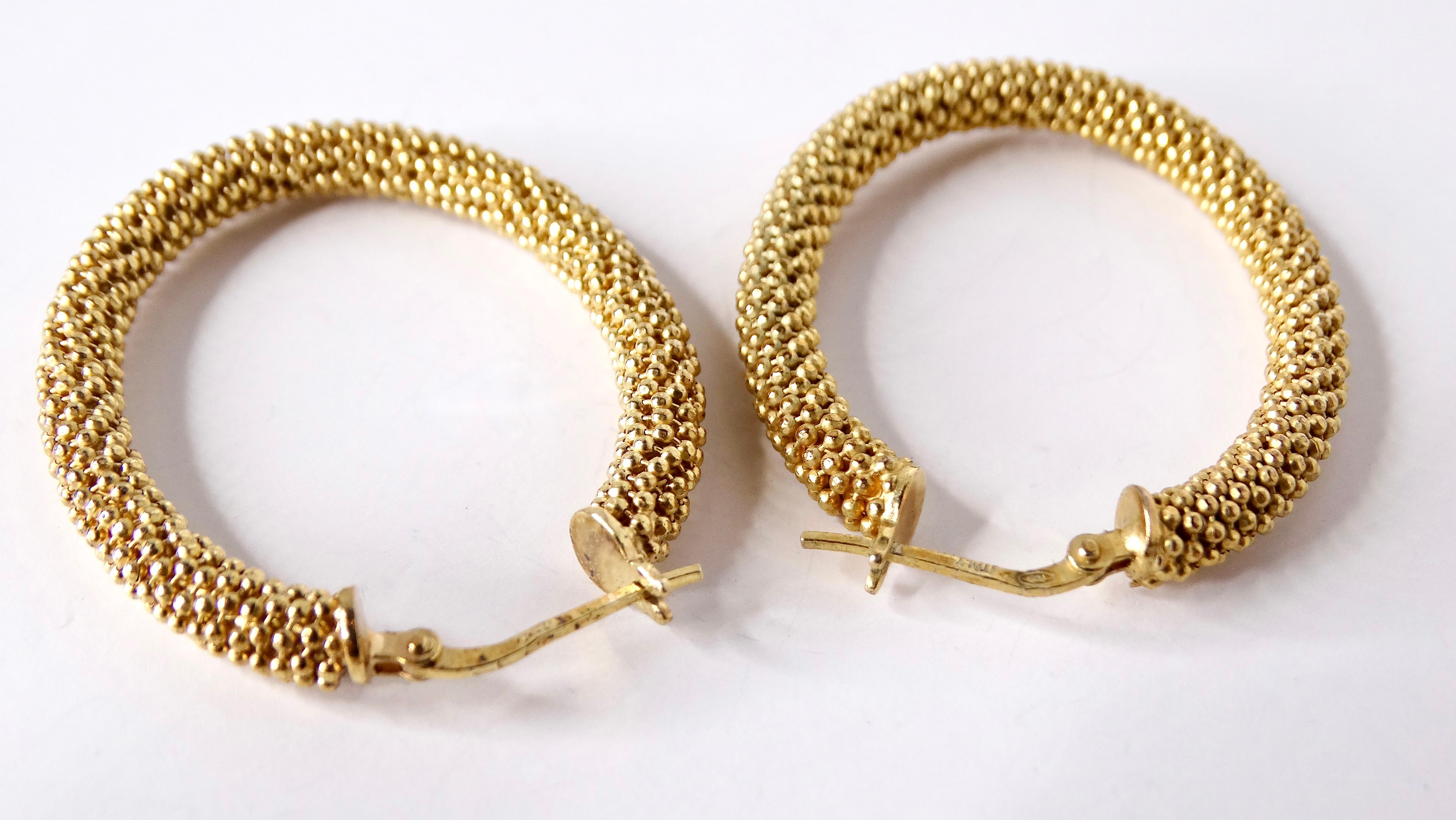 Orecchini a cerchio con perline in oro 18k fatti a mano negli anni '80 In condizioni buone in vendita a Scottsdale, AZ