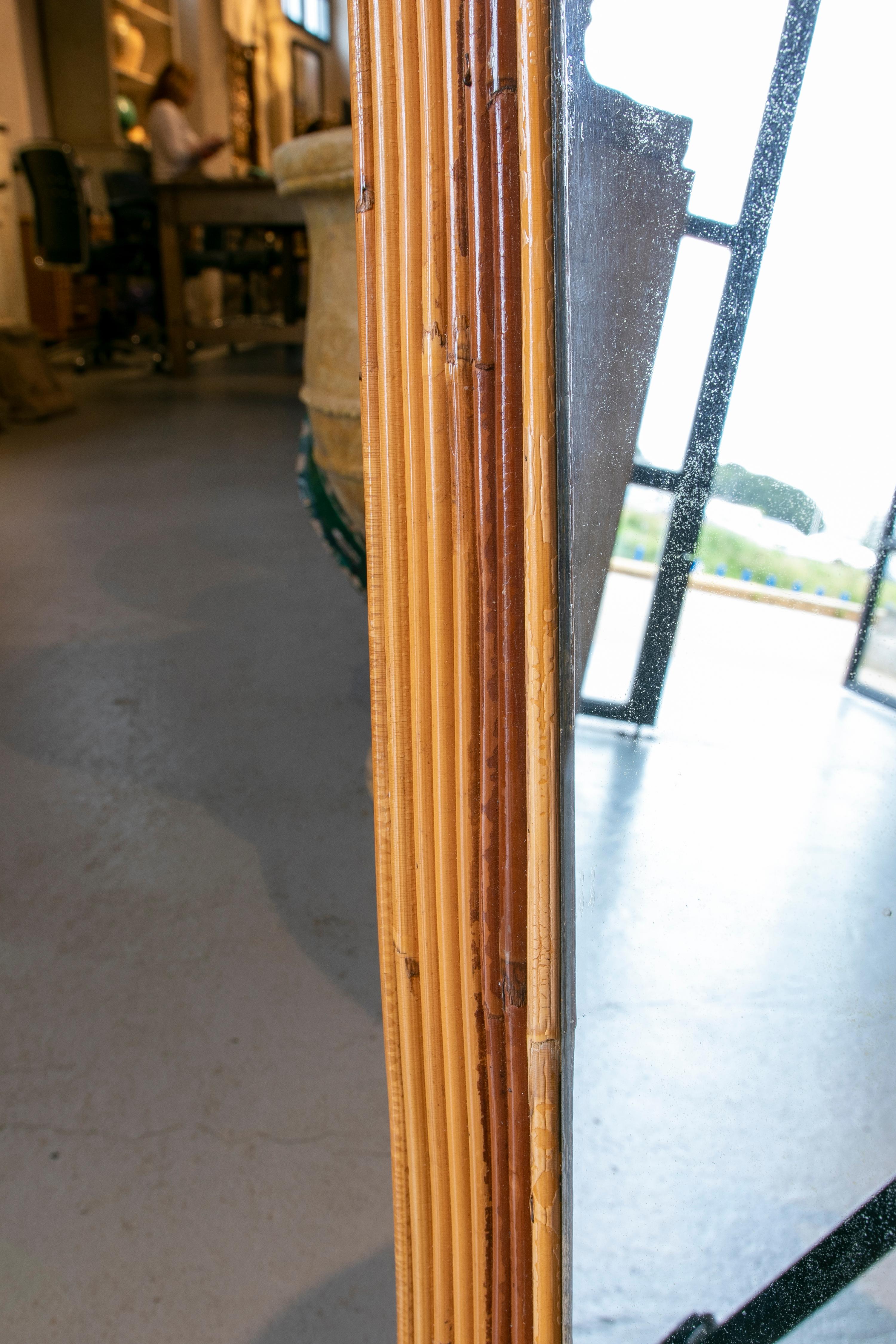 Handgefertigter Bambusspiegel mit wellenförmigen Formen, 1980er Jahre im Angebot 4