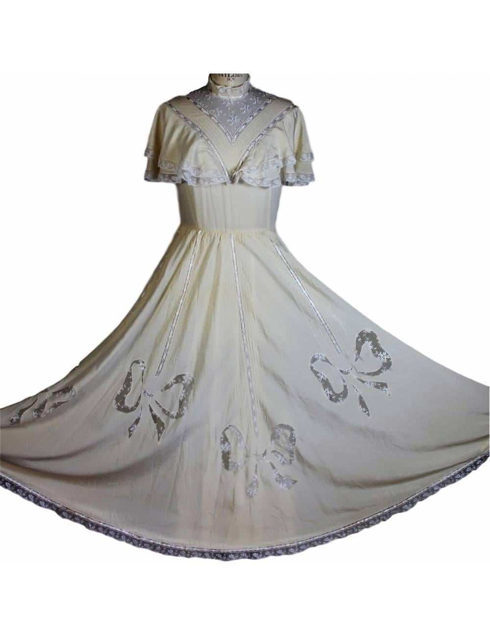 1980s Handmade Ivory Silk Lace Bow Vintage Wedding Long Tunic Dress  1
