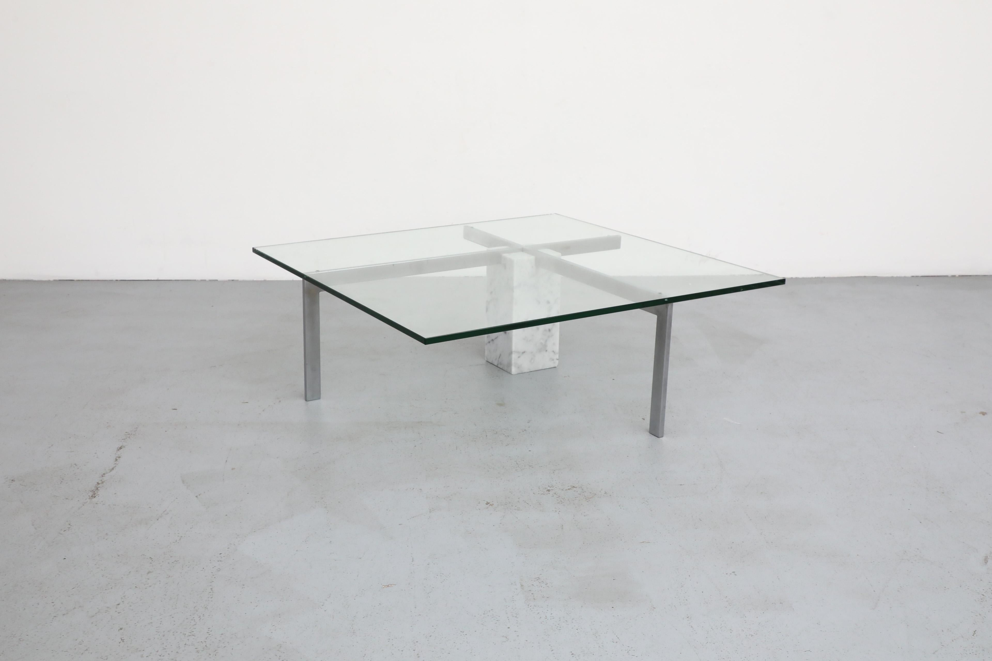 Mesa baja de mármol de Carrara y cristal 'KW-1' de Hank Kwint para Metaform, años 80 en Bueno estado para la venta en Los Angeles, CA
