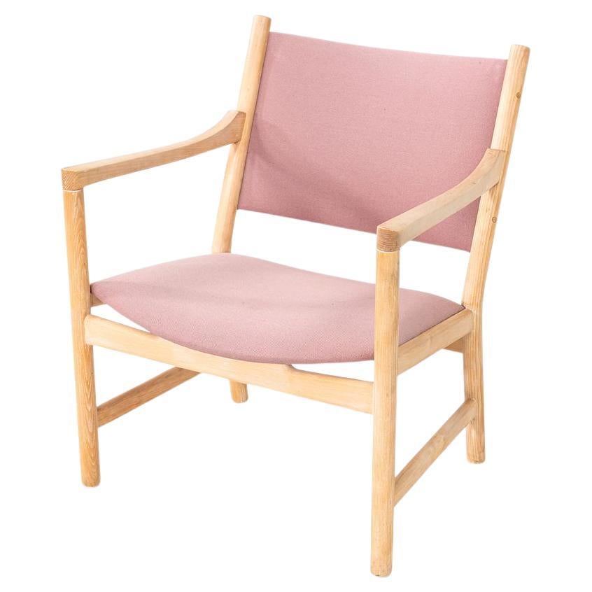 1980s Hans Wegner for Carl Hansen CH-52 Lounge Chair in Beech and Fabric en venta