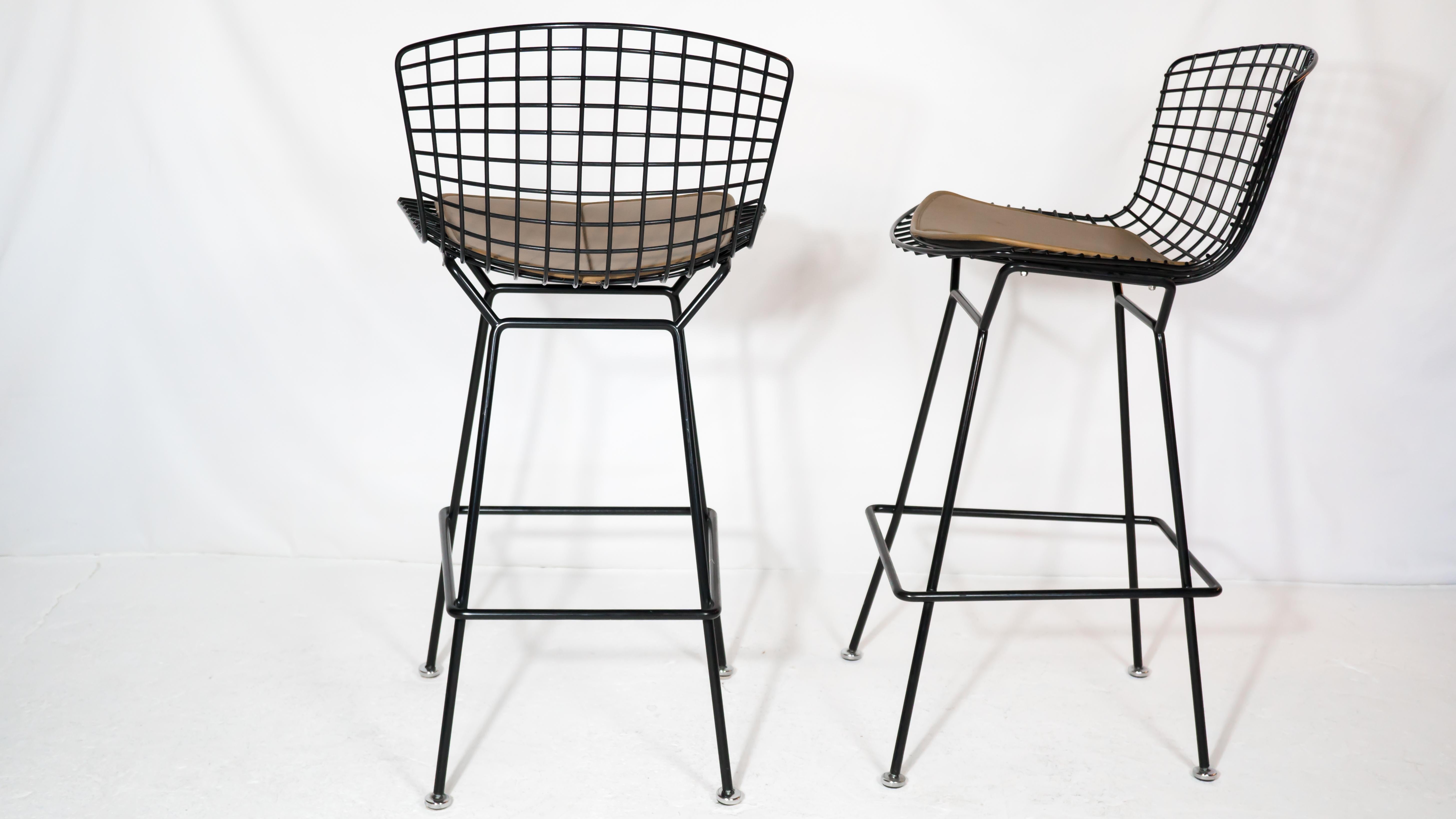 Late 20th Century 1980s Harry Bertoia for Knoll International Bar Stools With Original Cushion  For Sale