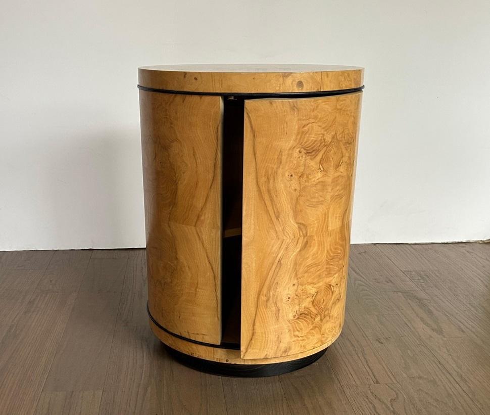 Comodino/tavolino a tamburo in legno di Wood Henredon del 1980 In condizioni buone in vendita a Dallas, TX