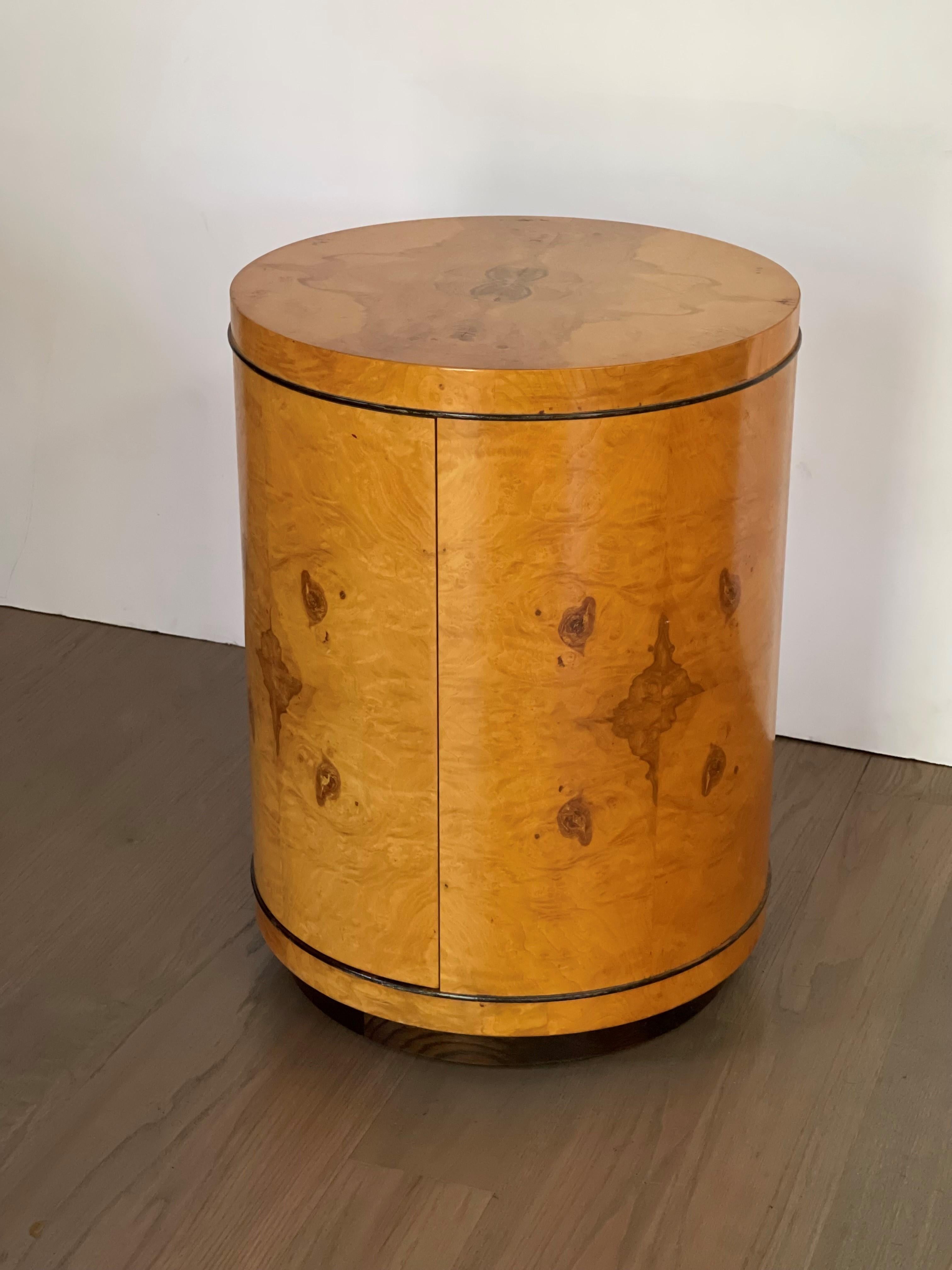 1980s Henredon Burl Wood Drum Nightstand/End Table For Sale 1